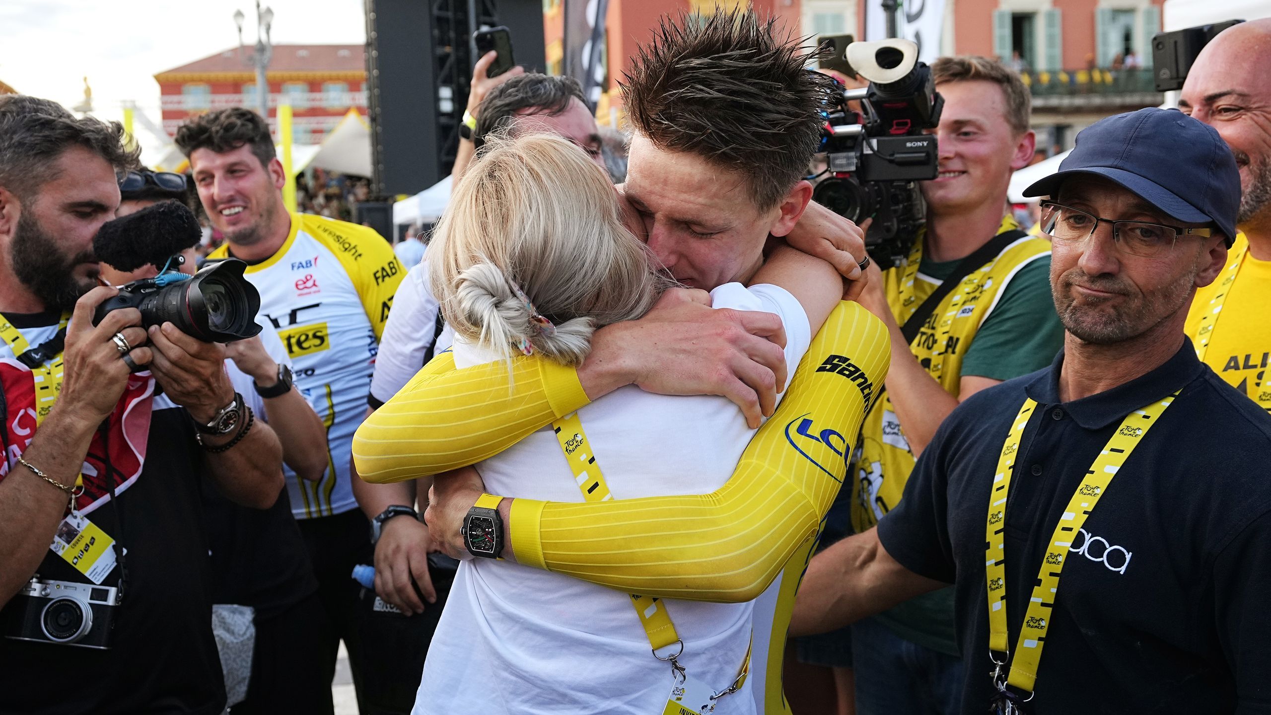 Olympia 2024: Tour-de-France-Gewinner Tadej Pogacar frustriert über