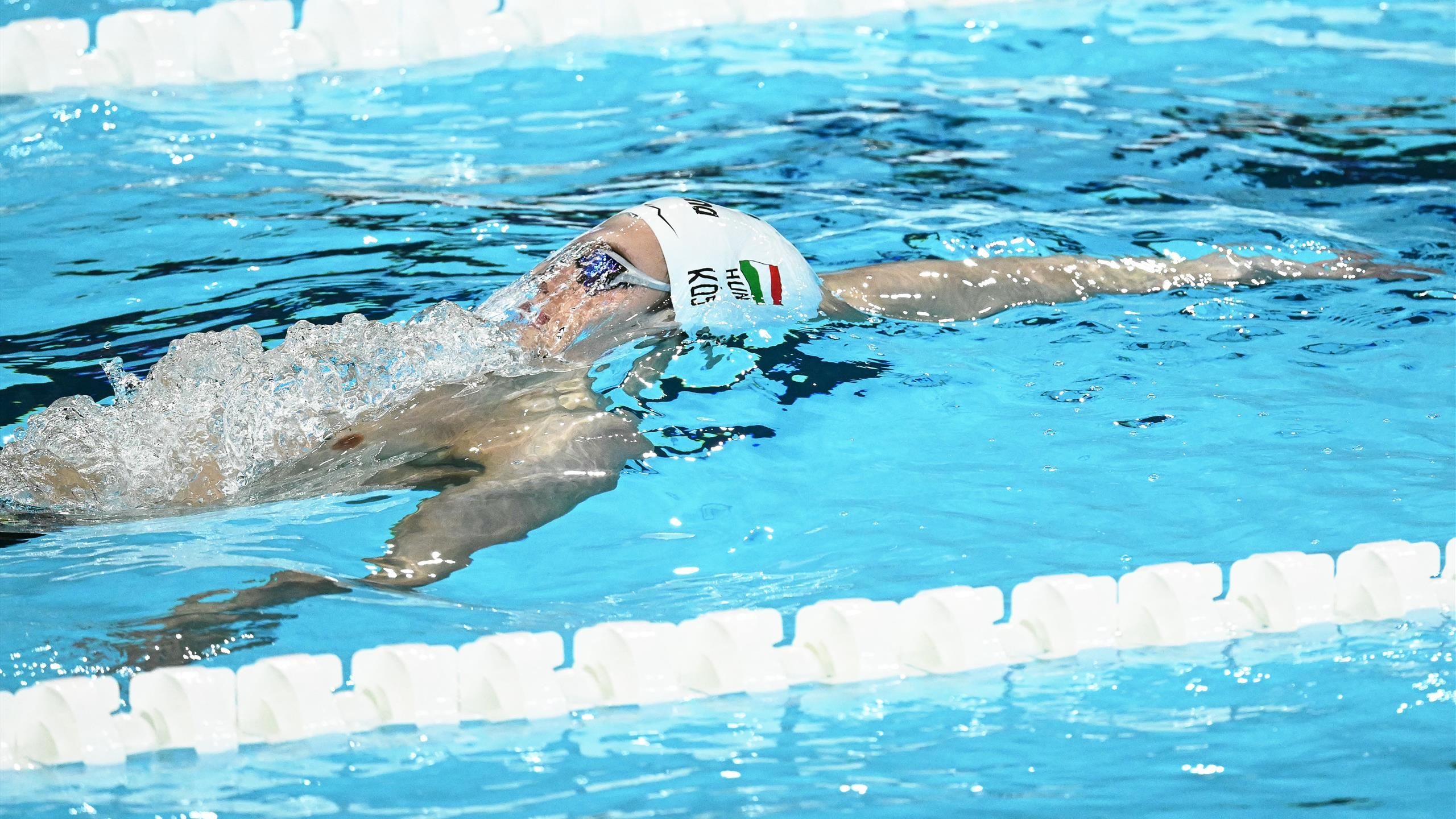 Kós Hubert legjobb idővel döntős 200 méter háton, Telegdy lemaradt a döntőről