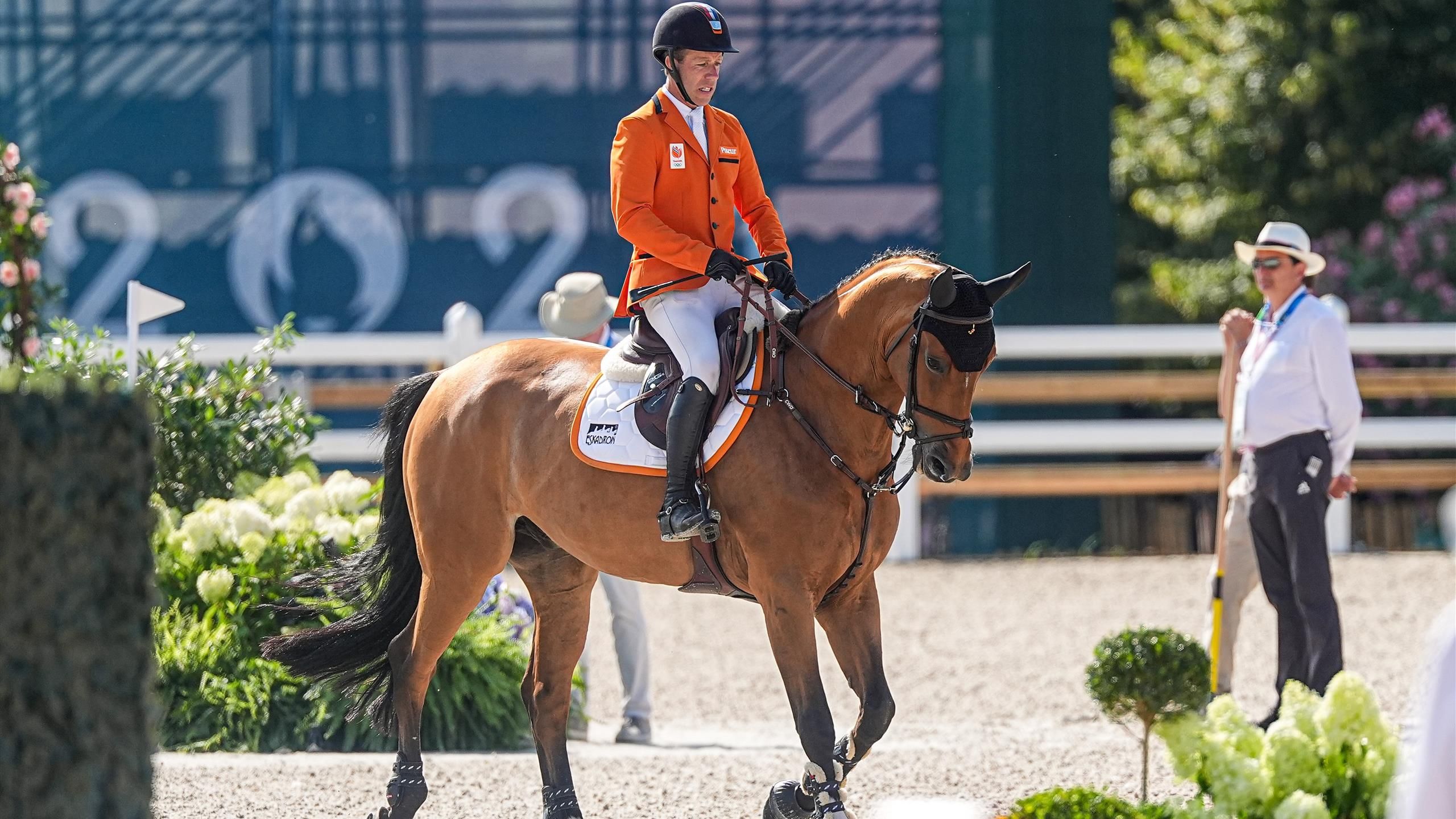 Paris 2024 | Springruiter Maikel van der Vleuten pakt brons na foutje ...
