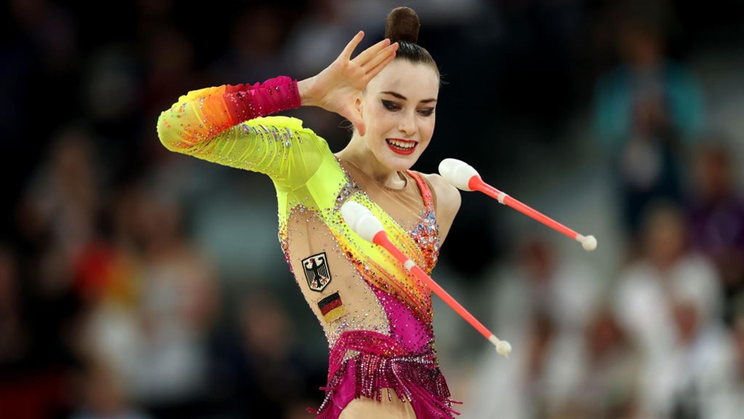 BESPORTBLE Gymnastikstäbe 35 Cm – 1 Paar Für Rhythmische Sportgymnastik, Kunstturnen Und Talent-Shows (gelb)