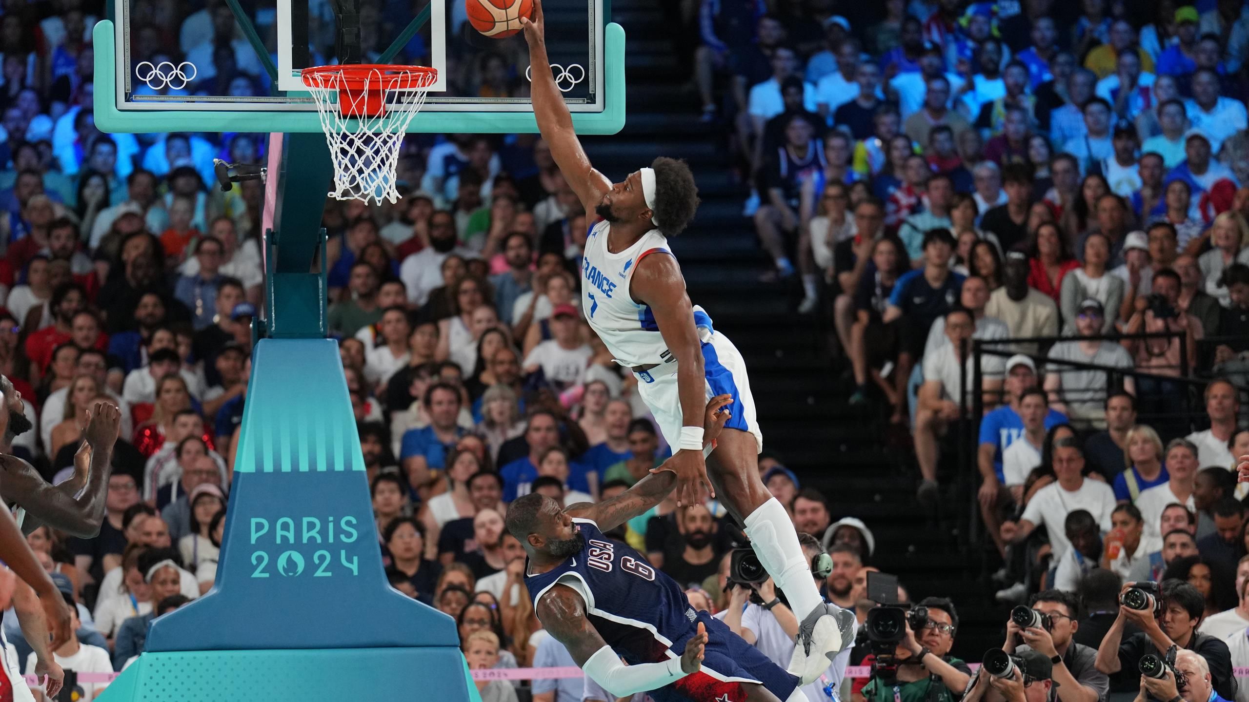 Olympia 2024 Basketball Guerschon Yabusele lässt LeBron alt aussehen TVKommentatoren gehen