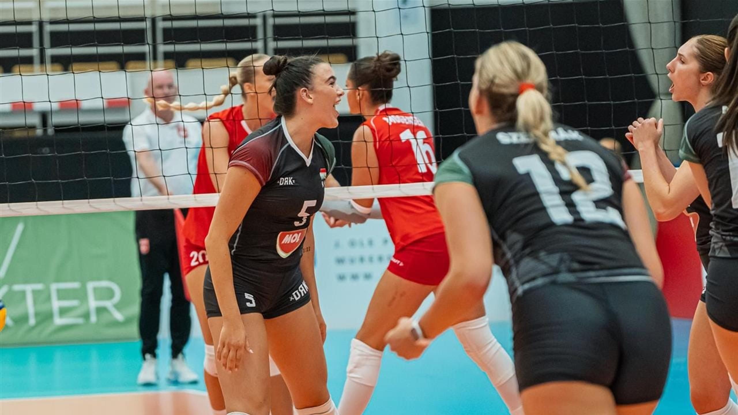 Remek női röplabdasiker Dánia ellen, a férfiaknak már csoda kellene a Eb-hez