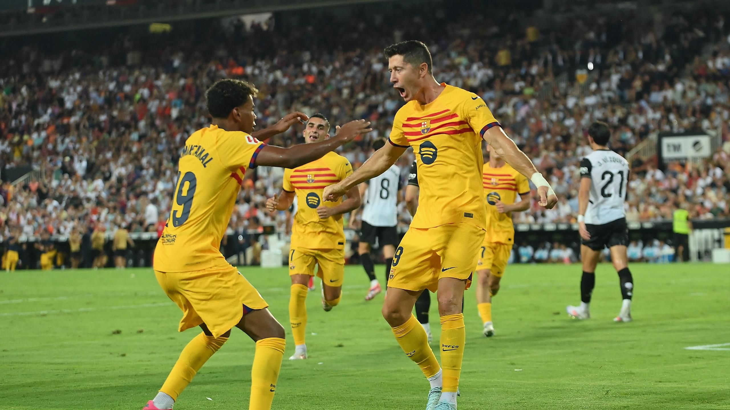 Valencia vs Barcelona Where and how to watch Live 2024/2025💮 Explore o