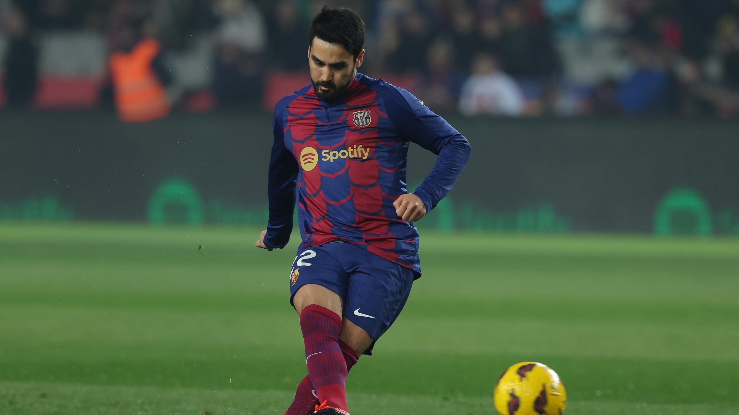 Flick bízik benne, hogy Gündogan marad Barcelonában