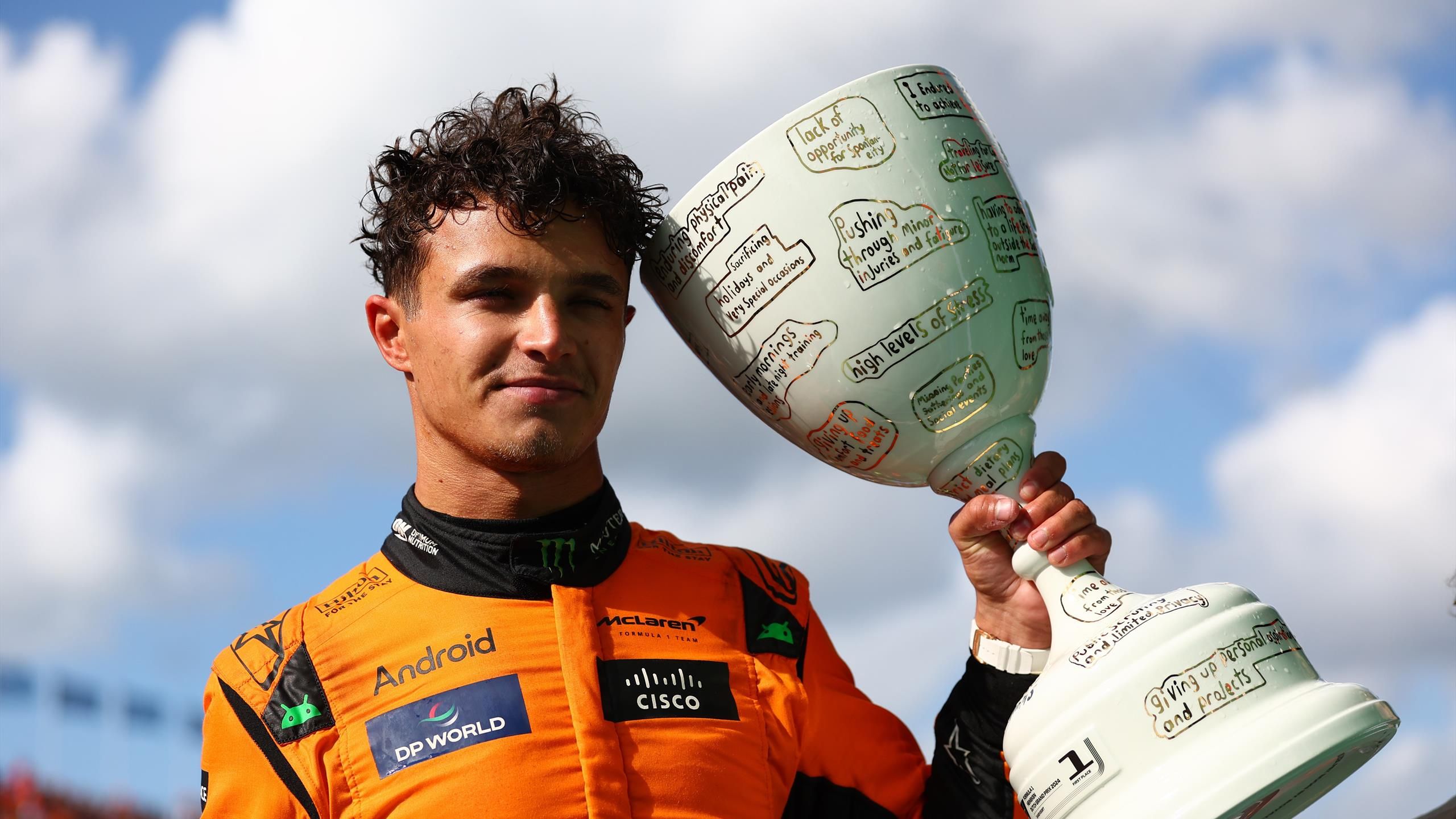 Lando Norris: „Nem egy világbajnok szintjén teljesítettem a szezon első felében”