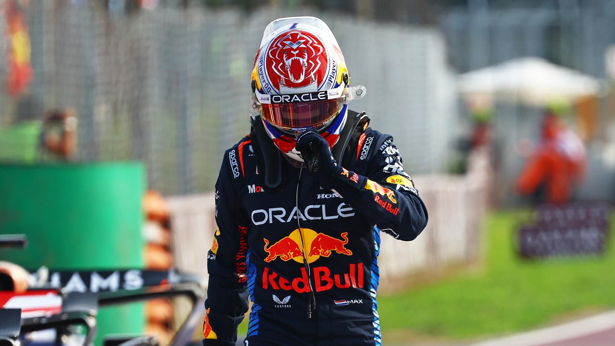 Villeneuve: „Verstappen lehangolt, nincs benne elég kraft és nem harcol a futamokon”