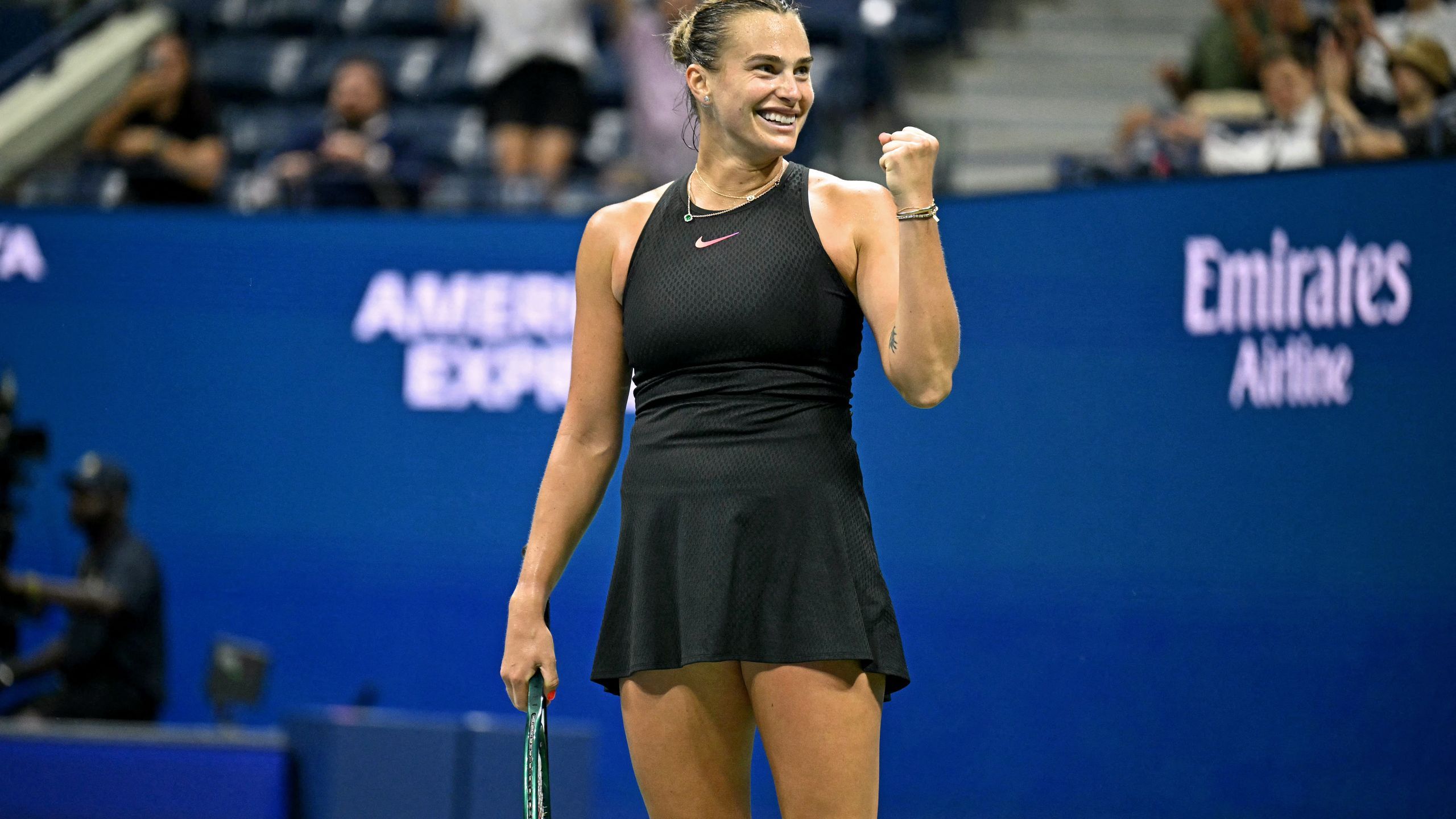 Joi noaptea se joacă semifinalele feminine la US Open Programul