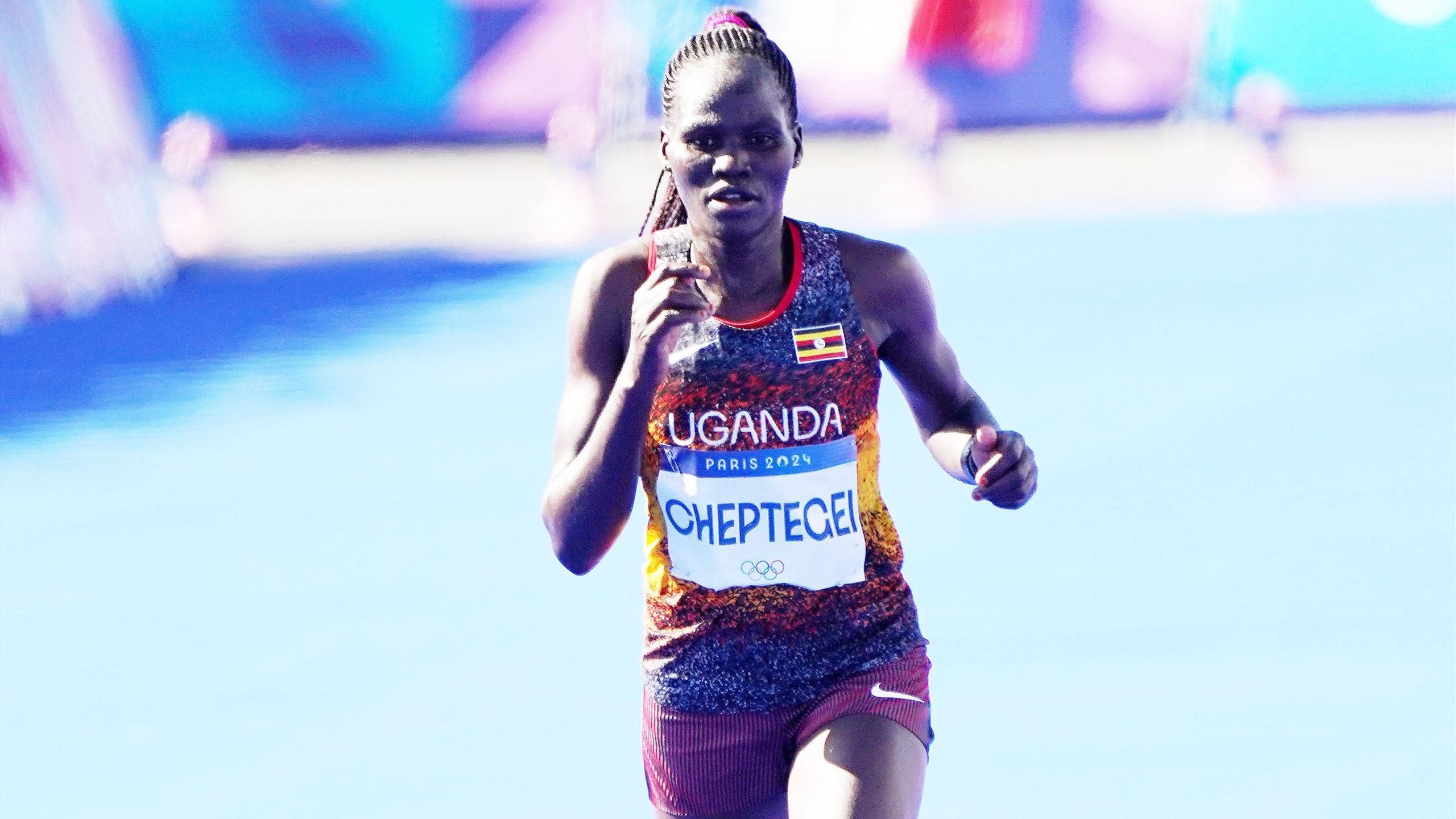Elhunyt a benzinnel felgyújtott olimpikon maratonfutó