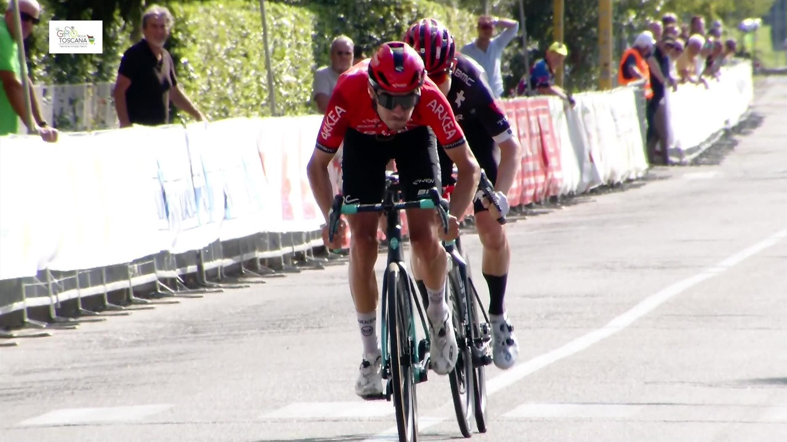 Champoussin domine Storer au sprint : l'arrivée du Tour de Toscane thumbnail