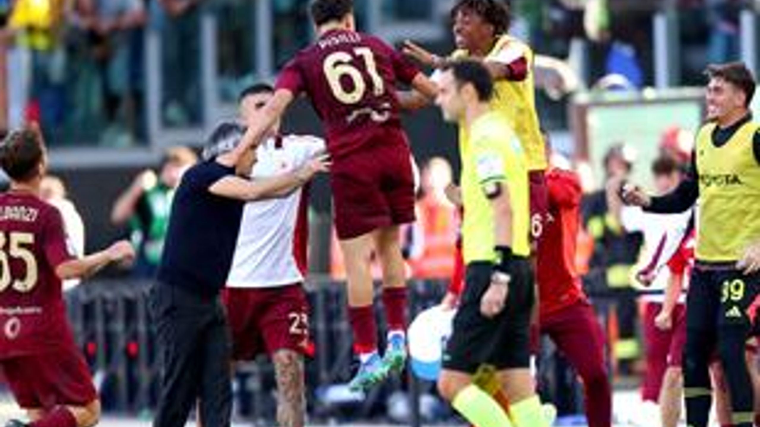 Roma-Venezia 2-1: giallorossi brutti, ma fortunati. Cristante e Pisilli ...