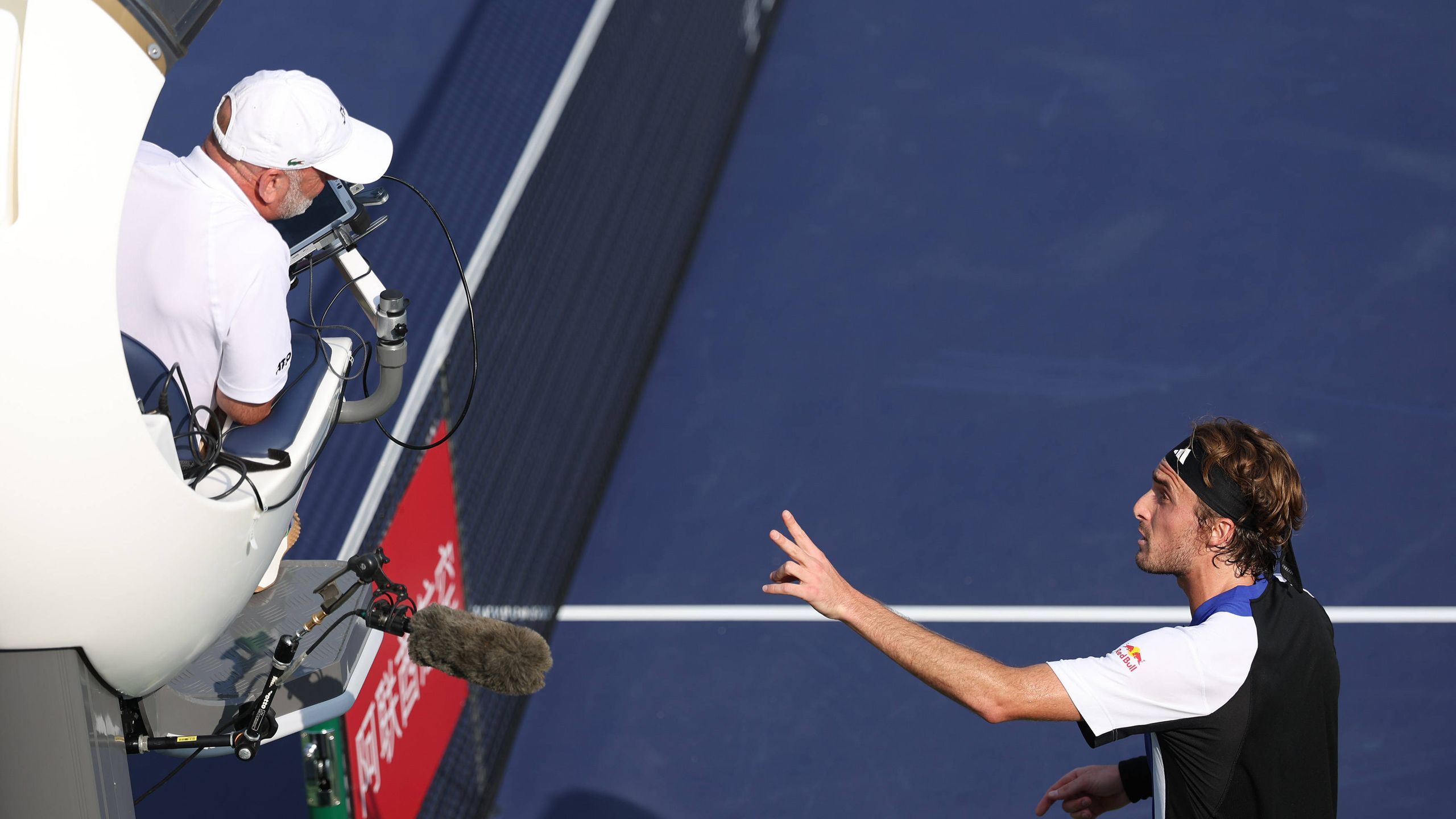 Stefanos Tsitsipas w nieelegancki sposób potraktował arbitra podczas
