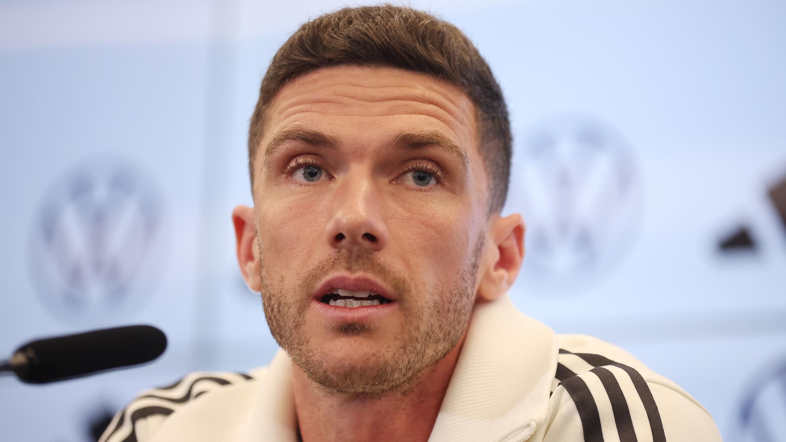 Nationalspieler Robin Gosens mit emotionalem Statement zu ...