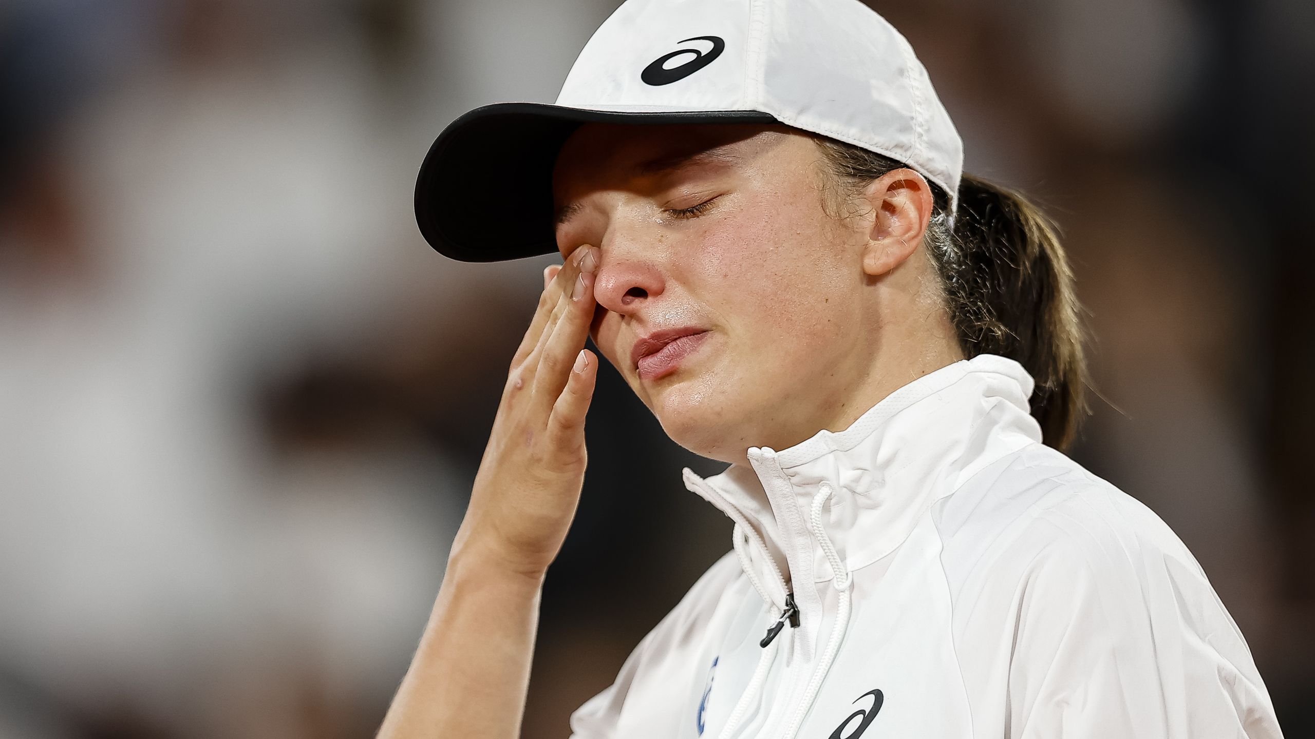 Swiatek opens up on 'horror' of doping ban as she says 'hard to compare' cases