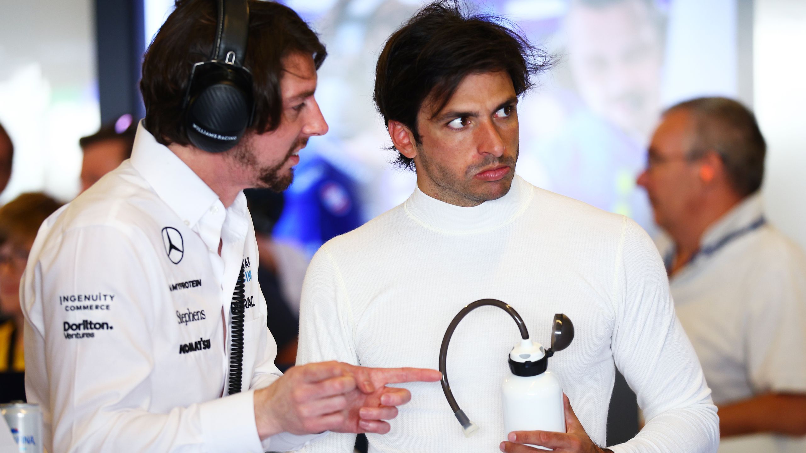 Test Pirelli di Abu Dhabi: acuto di Carlos Sainz, miglior tempo all ...