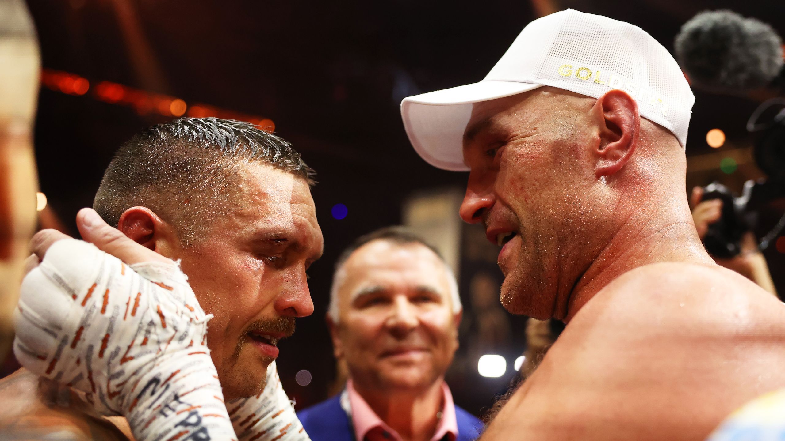 What is Fury's boxing record? Has Usyk ever lost? Who is pound-for-pound best?