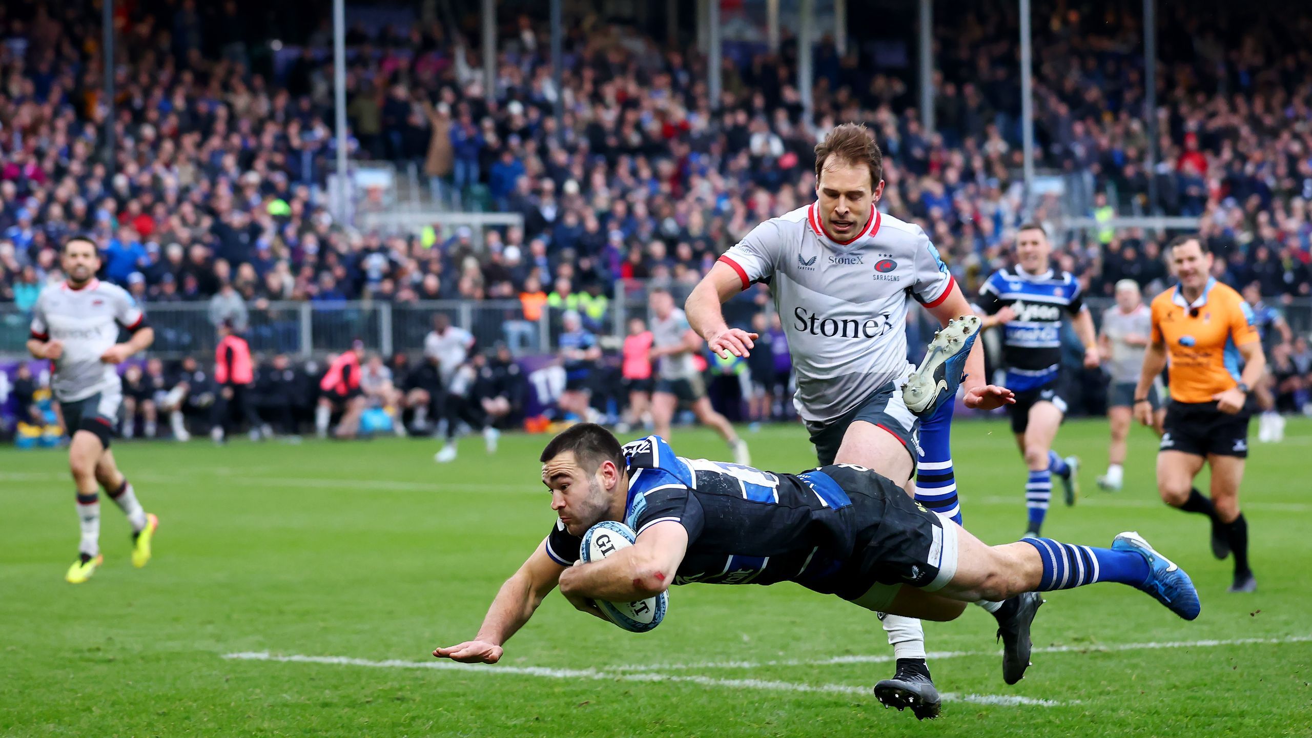 Gallagher Premiership Bath remain top of table with record 6810
