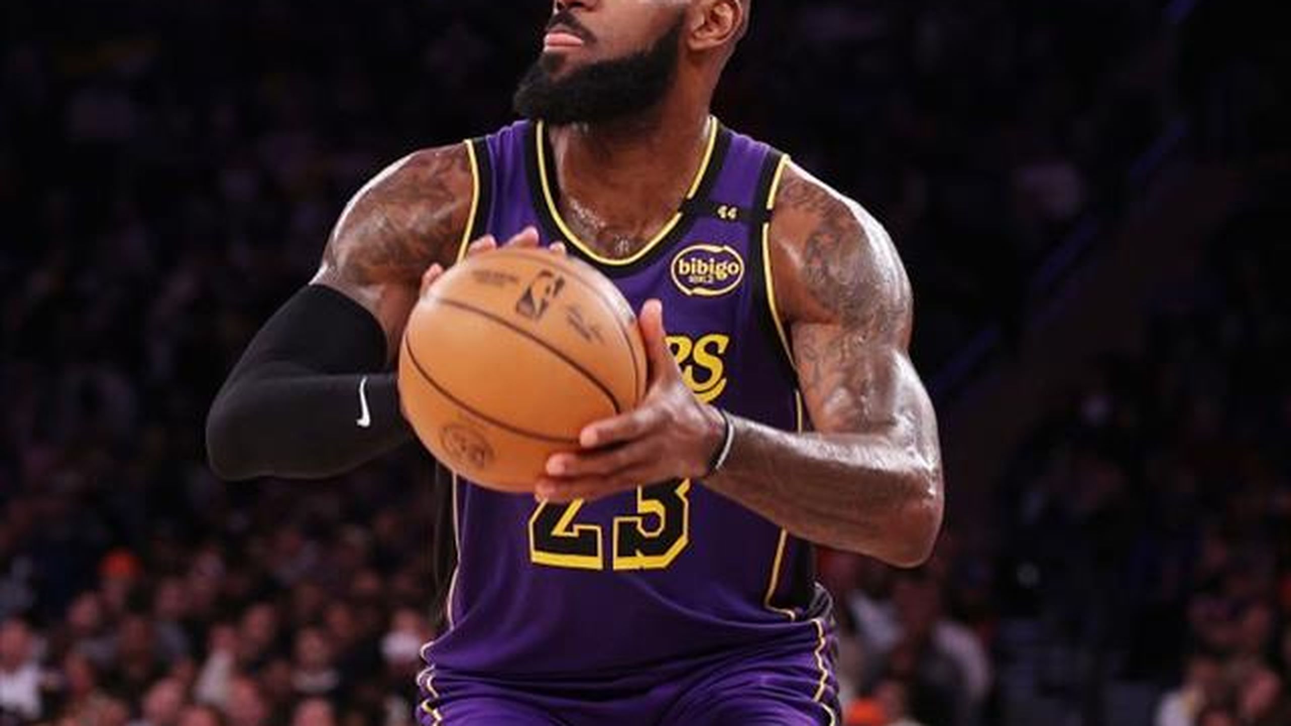 NBA - 42 points à 40 ans pour un LeBron James fantastique contre les ...
