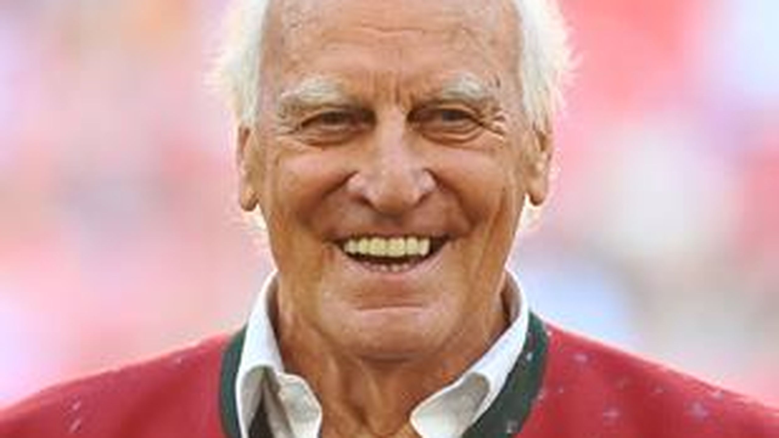 FC Bayern München - Franz Roth erklärt die Geschichte seines ...