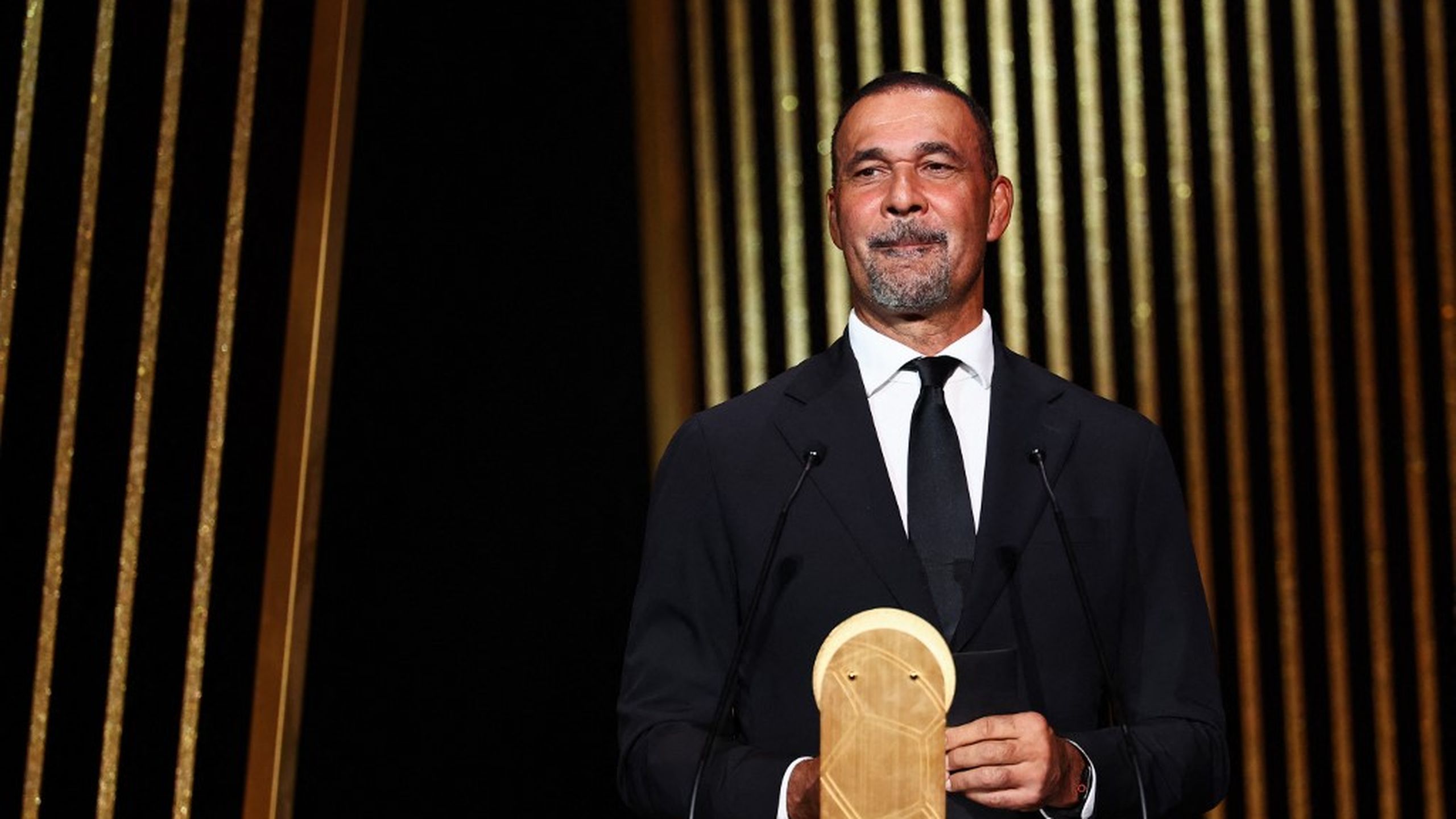 Az egykori aranylabdás Ruud Gullit szerint a modern labdarúgás kezd ...