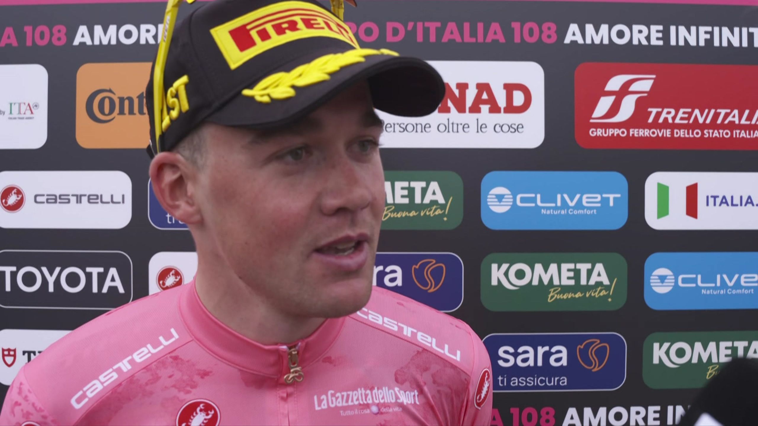 “Ik ben zo blij voor mijn teamgenoten” - Mads Pedersen is onwijs blij