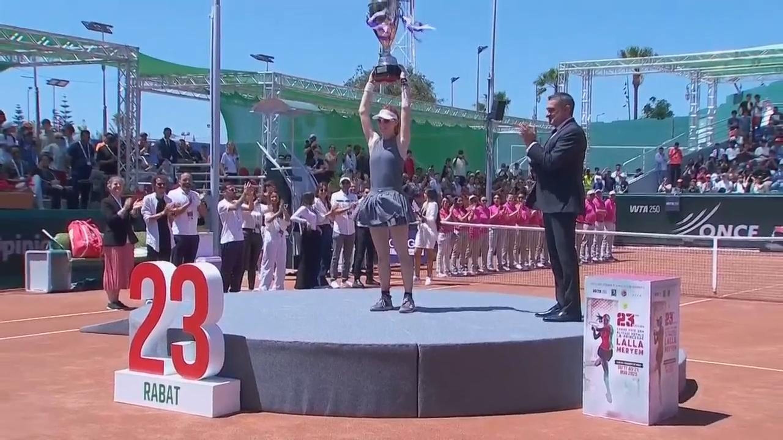 Maya Joint gewinnt in Rabat - 19-jährige Australierin feiert nach Sieg ...