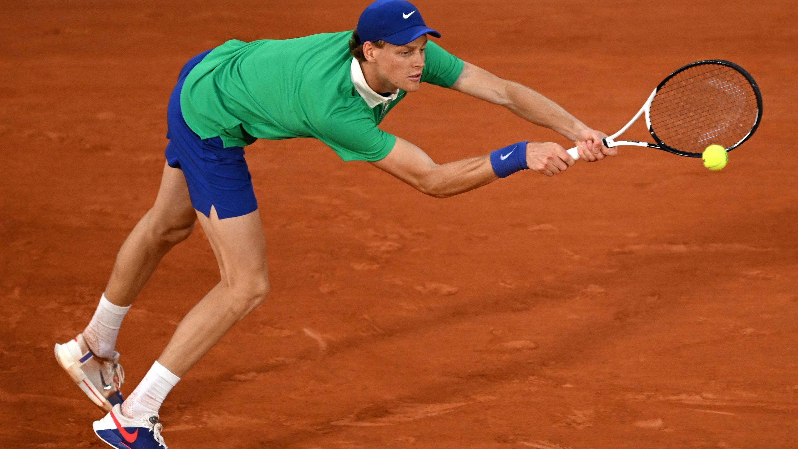 Sinner demoliert Rublev in Night Session und zieht ins Viertelfinale ...