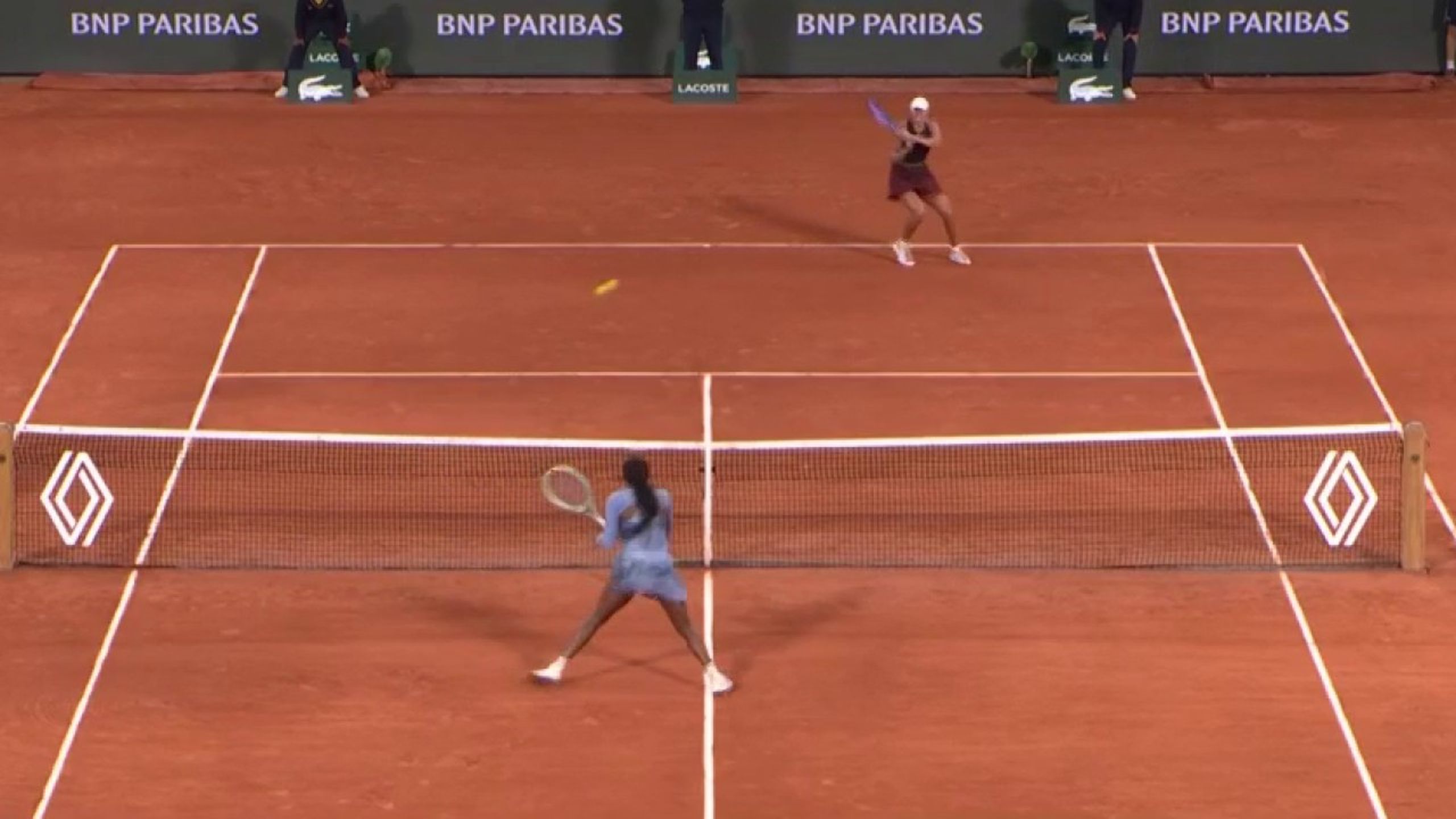 French Open 2025: Coco Gauff im Viertelfinale am Netz mit großartigem ...