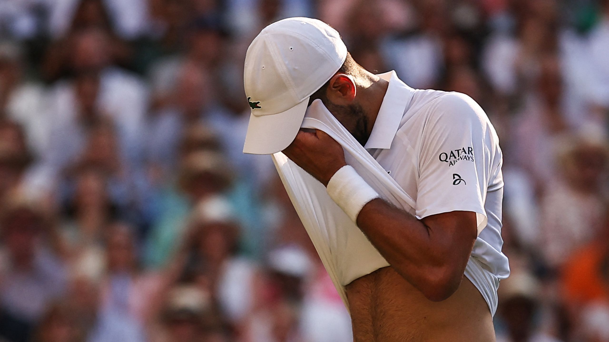 Jannik Sinner zeigt Novak Djokovic im Wimbledon Halbfinale deutlich die
