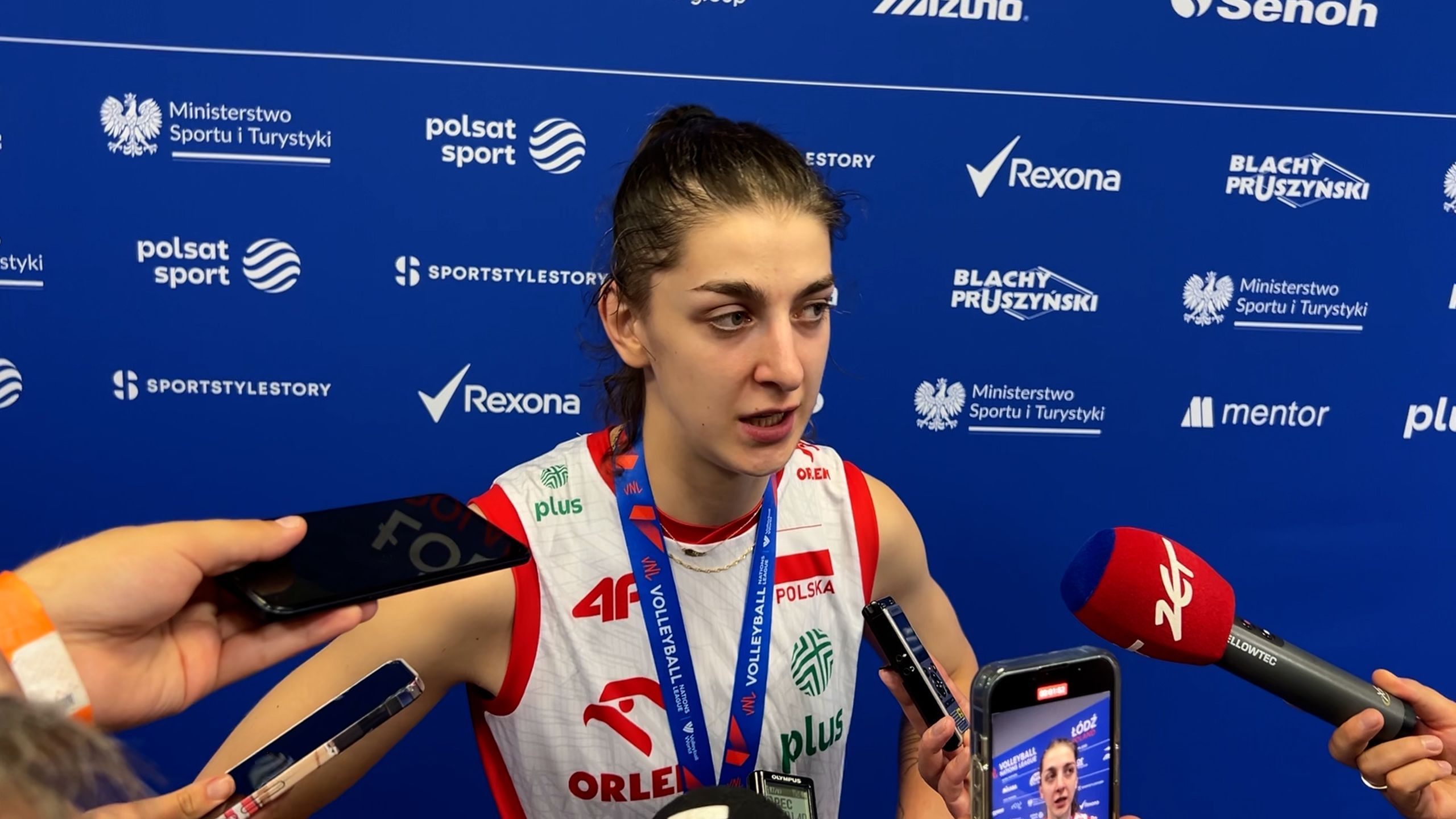 Martyna Łukasik po zdobyciu brązowego medalu Ligi Narodów siatkarek ...