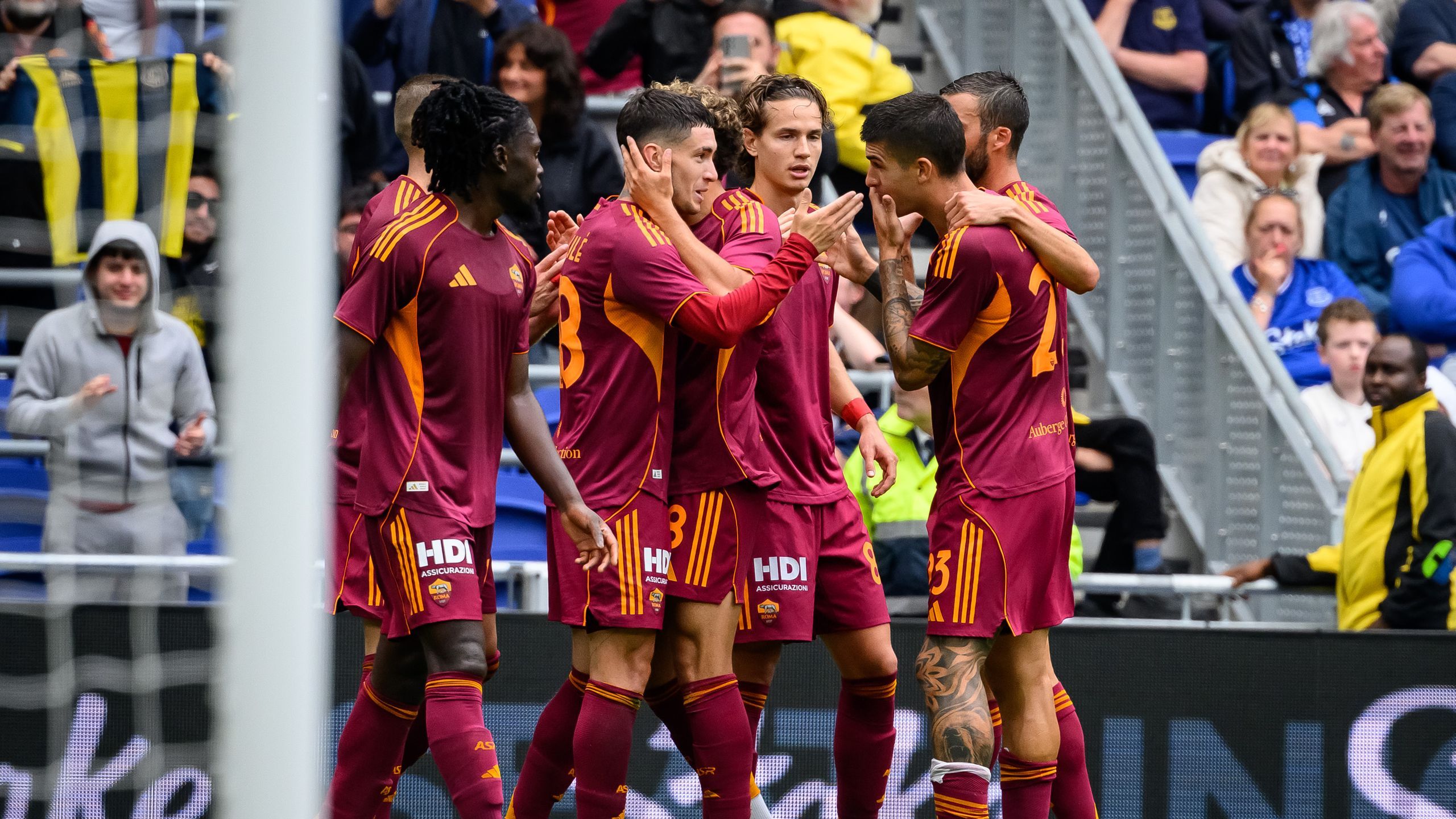 Passi avanti per la Roma, che batte l'Everton e dimentica l'Aston Villa ...