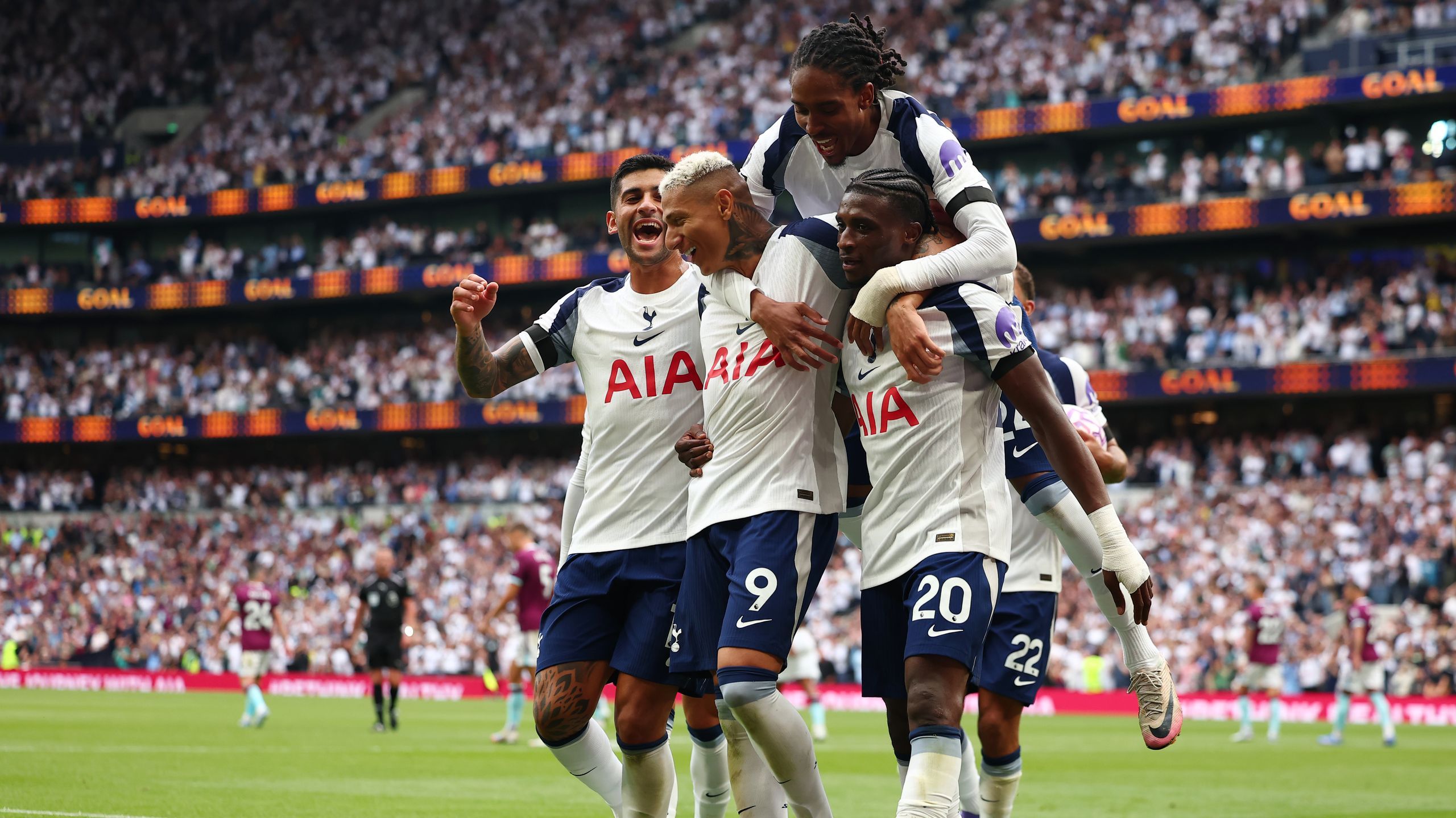 Tottenham, prima echipă care a beneficiat de noua regulă din Premier ...
