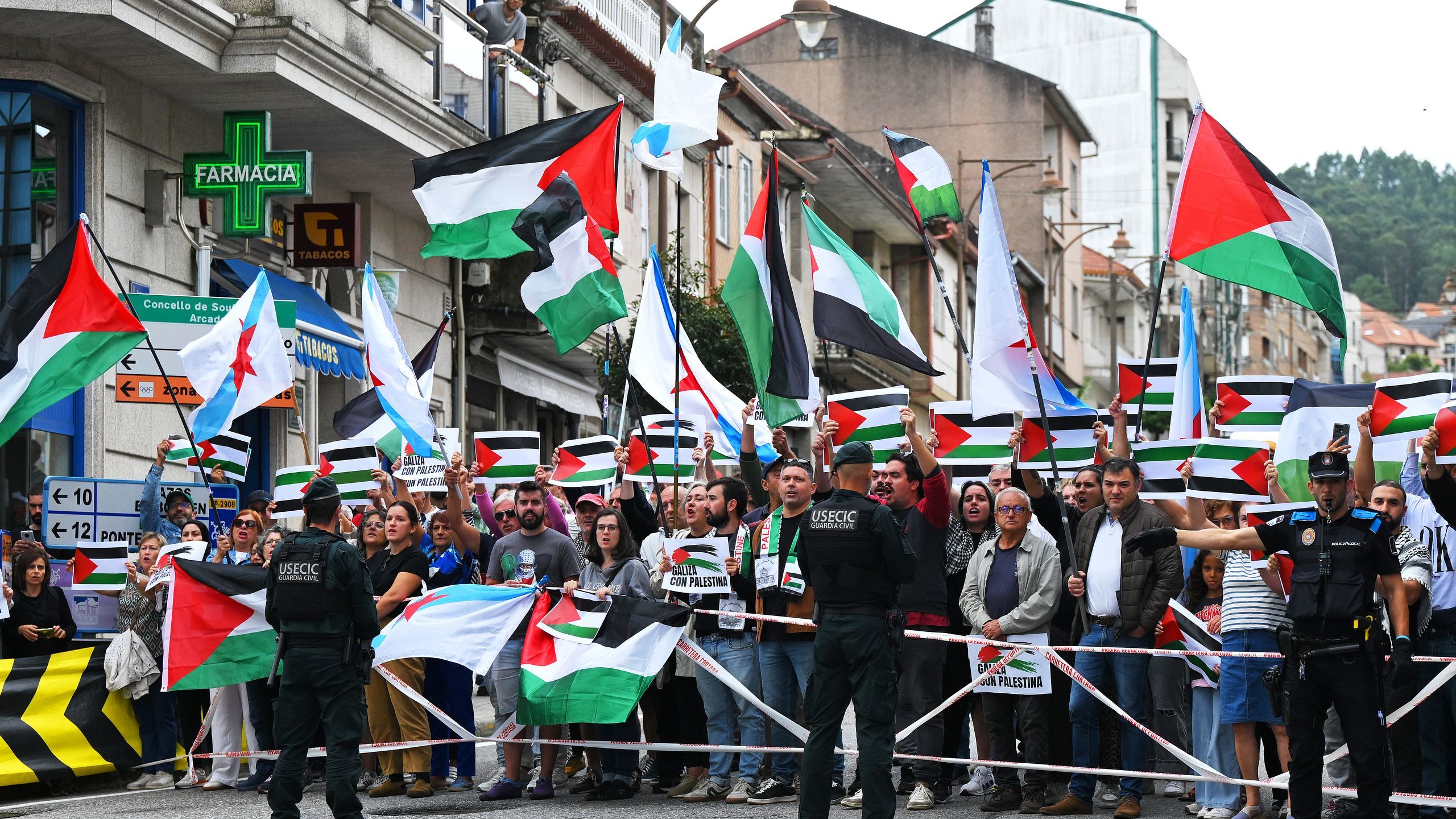 La Audiencia Nacional pregunta a la Fiscalía si debe investigar las  protestas pro Palestina en La Vuelta ciclista a España 2025 - Eurosport