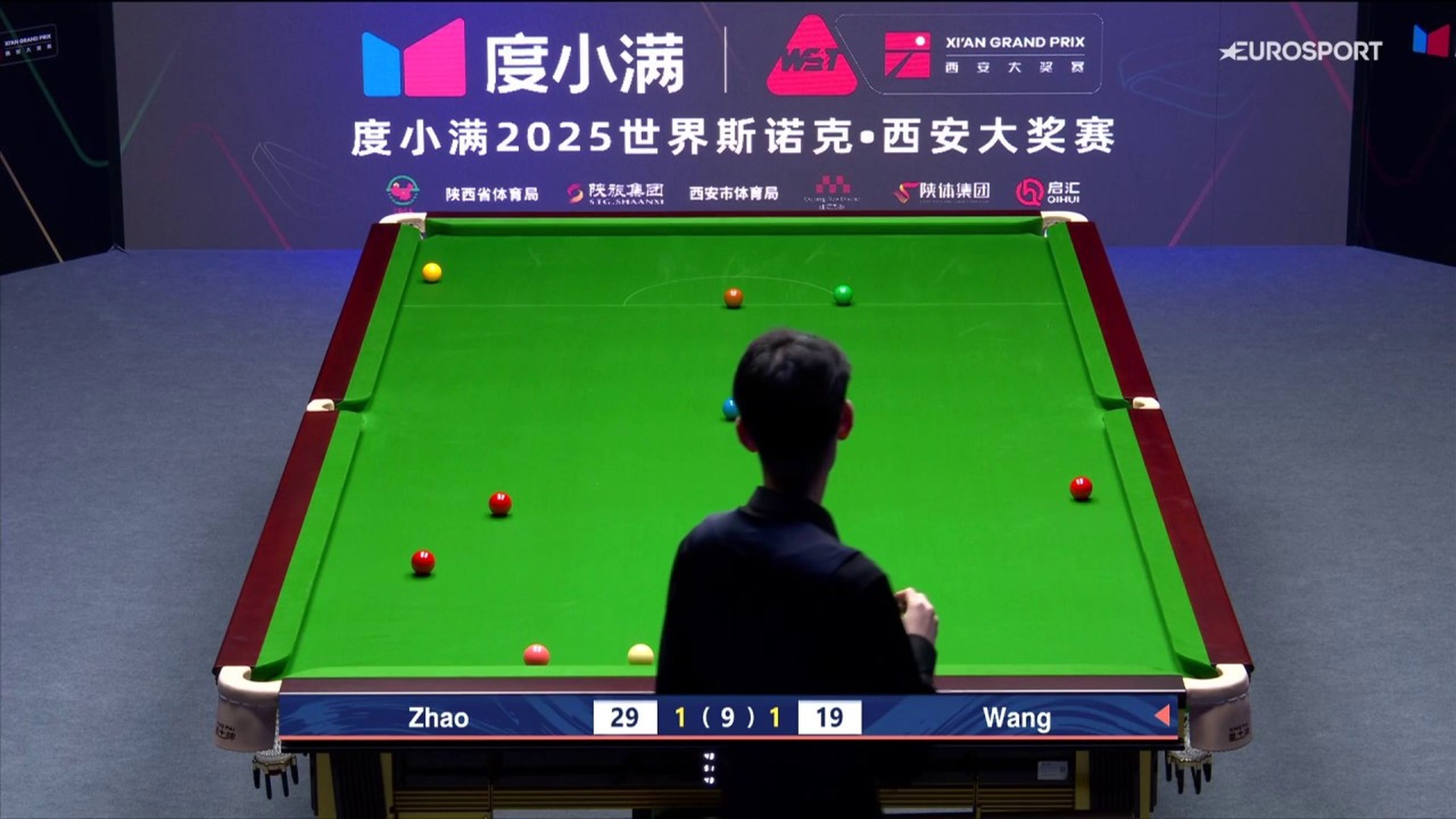 17-jarige Xinbo Wang legt wereldkampioen Zhao Xintong brutaal snooker ...