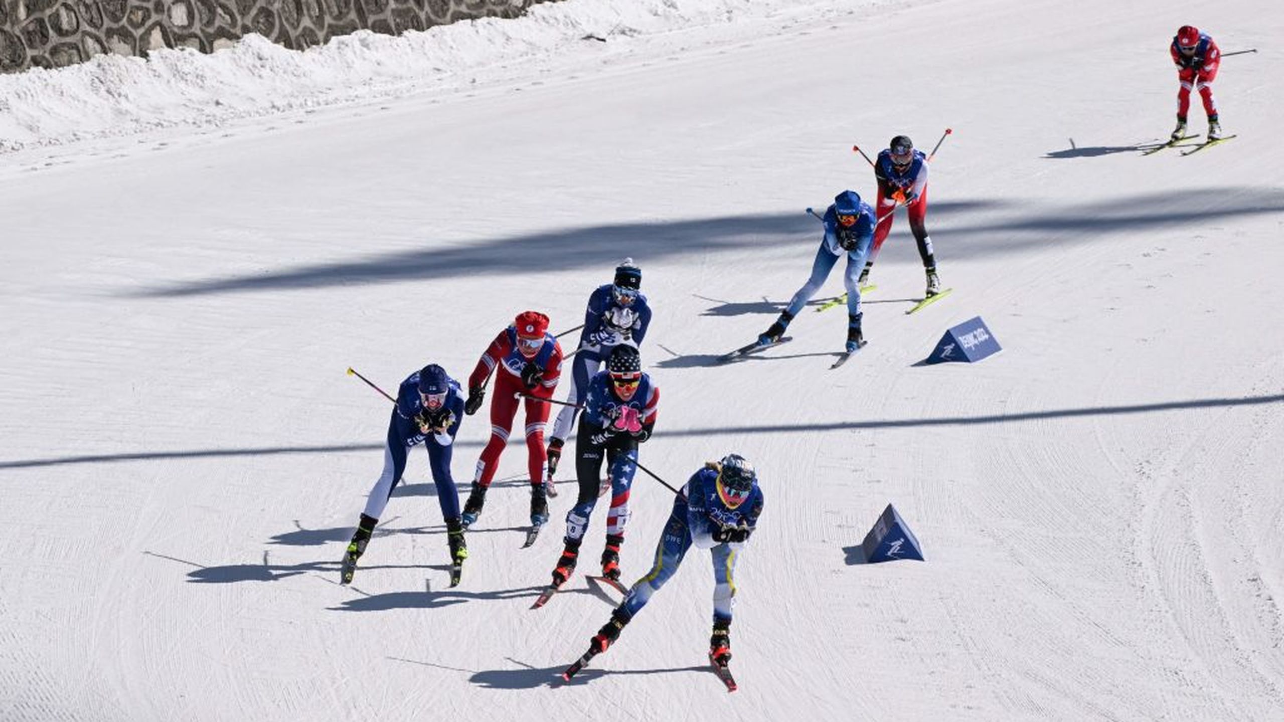 La FIS (Federazione Internazionale di sci alpino, sci nordico ...