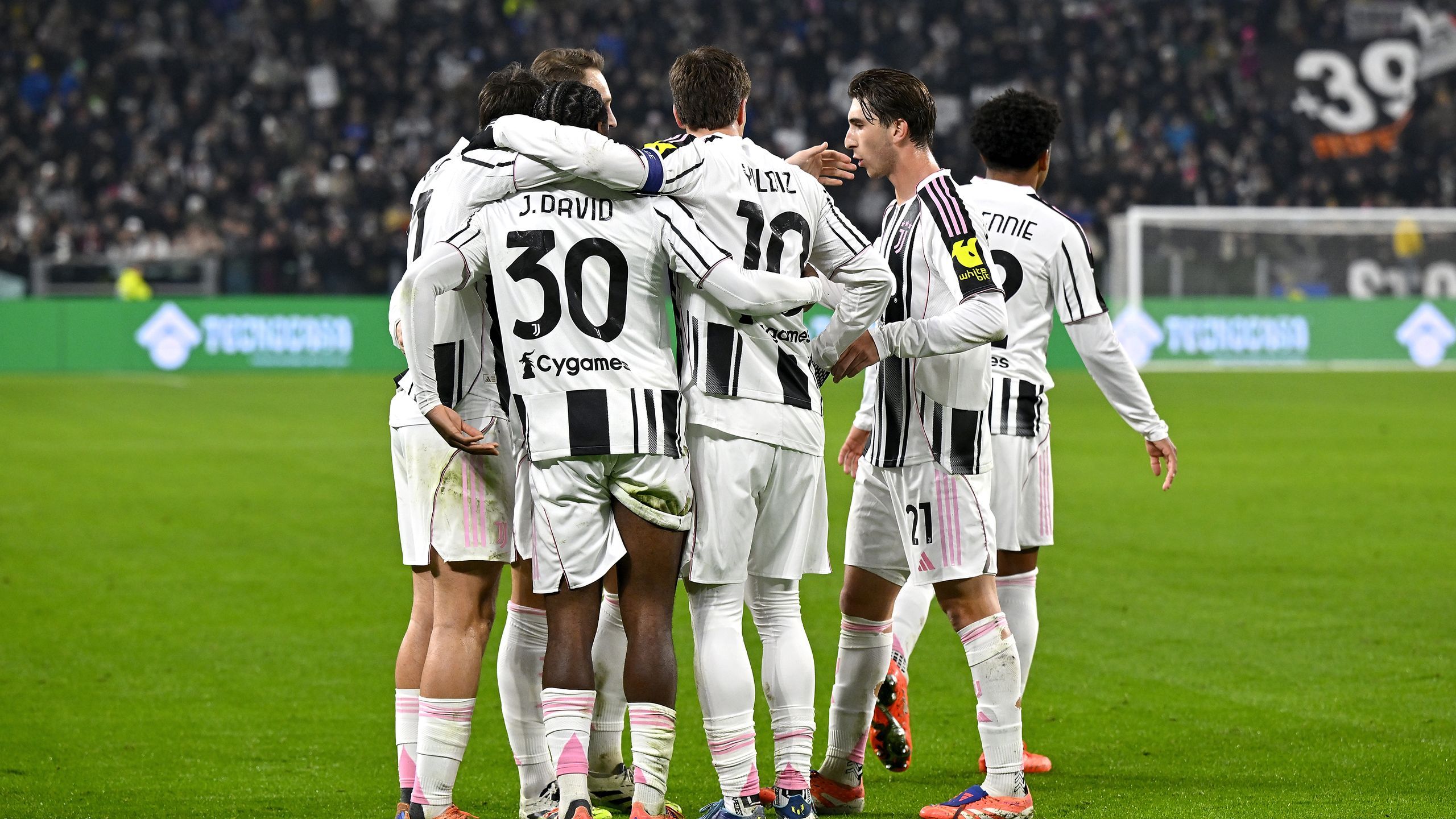 Juventus-Udinese 2-0: l'autogol di Palma e il calcio di rigore ...