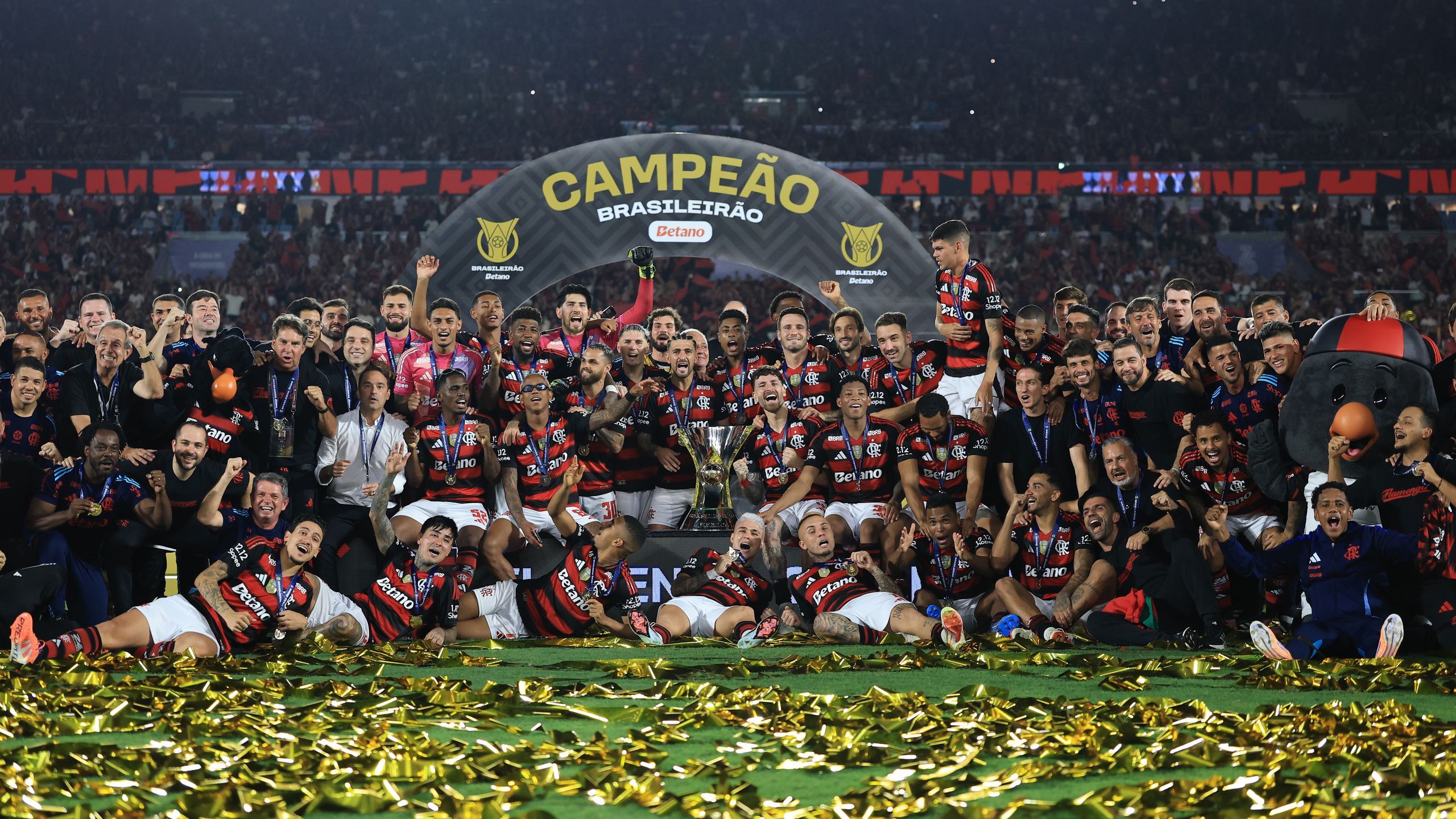 Filipe Luis encumbra al Flamengo: Campeón del Campeonato Brasileño cuatro  días después de ganar la Libertadores - Eurosport