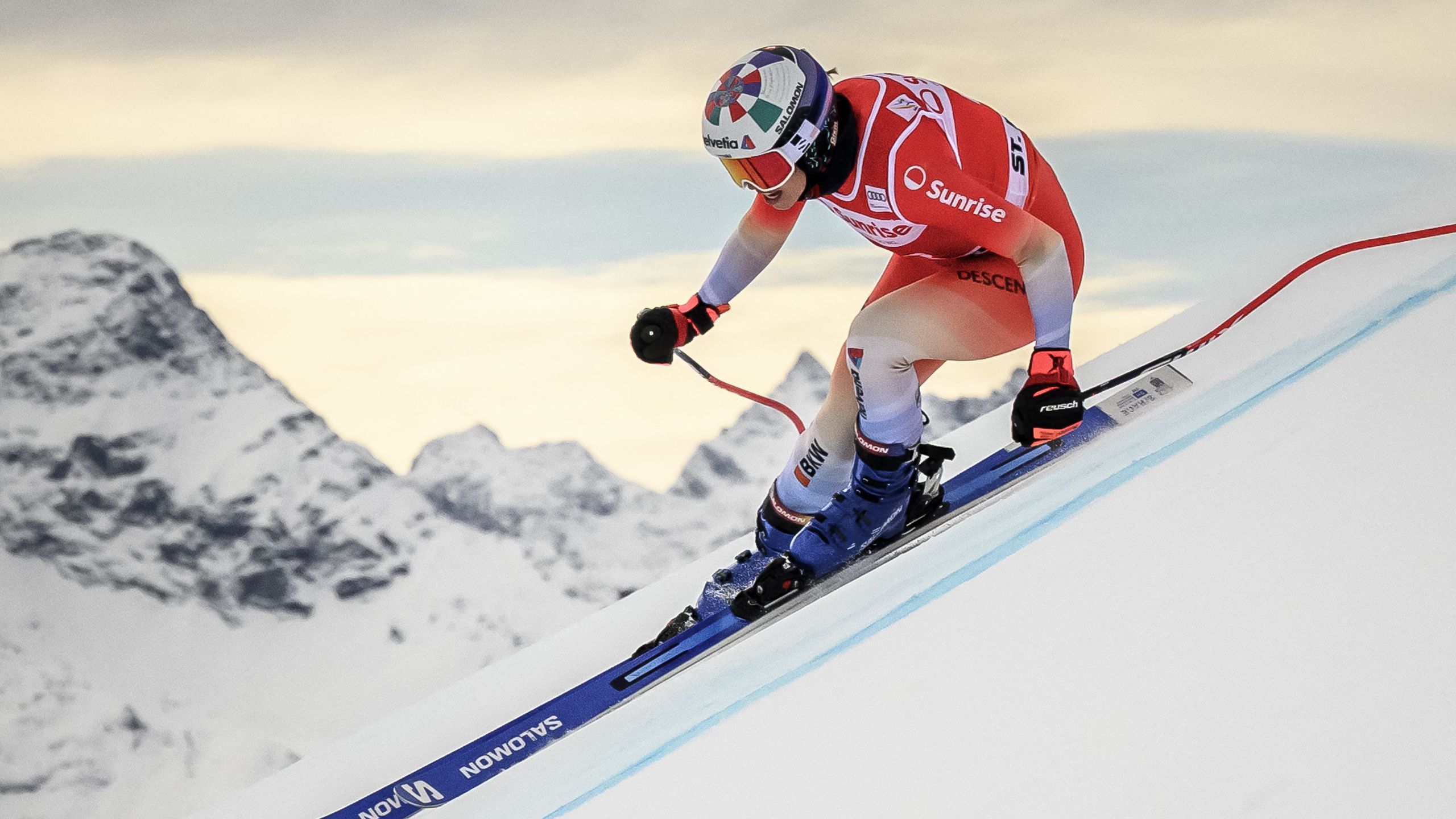 Hatalmasat bukott a St. Moritz-i lesiklóedzésen, mentőhelikopter vitte ...