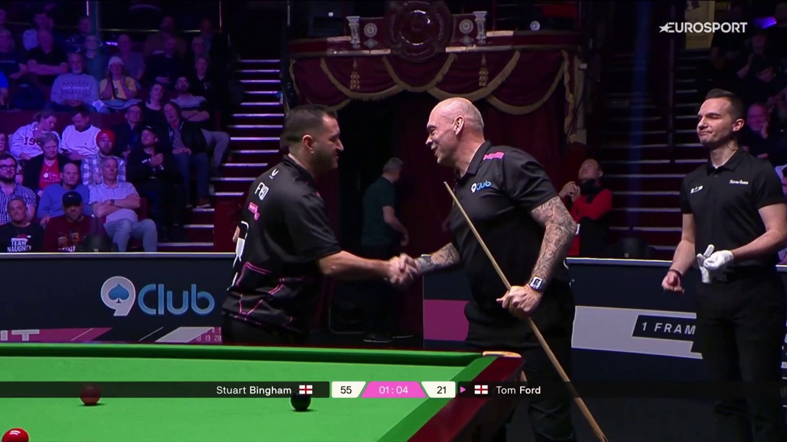 Fatalny błąd Toma Forda, Stuart Bingham awansował do ćwierćfinału Shoot ...