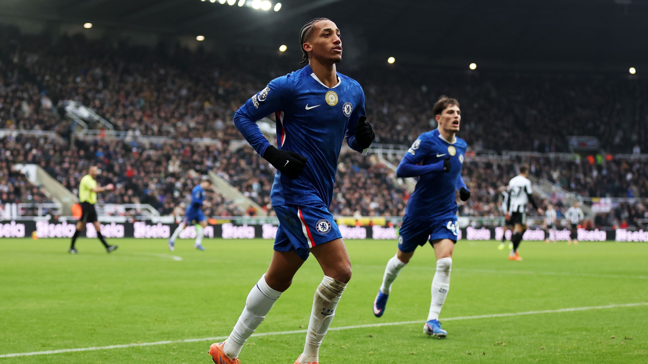 Cómo ver en directo online el Chelsea-Aston Villa en DAZN y HBO Max ...