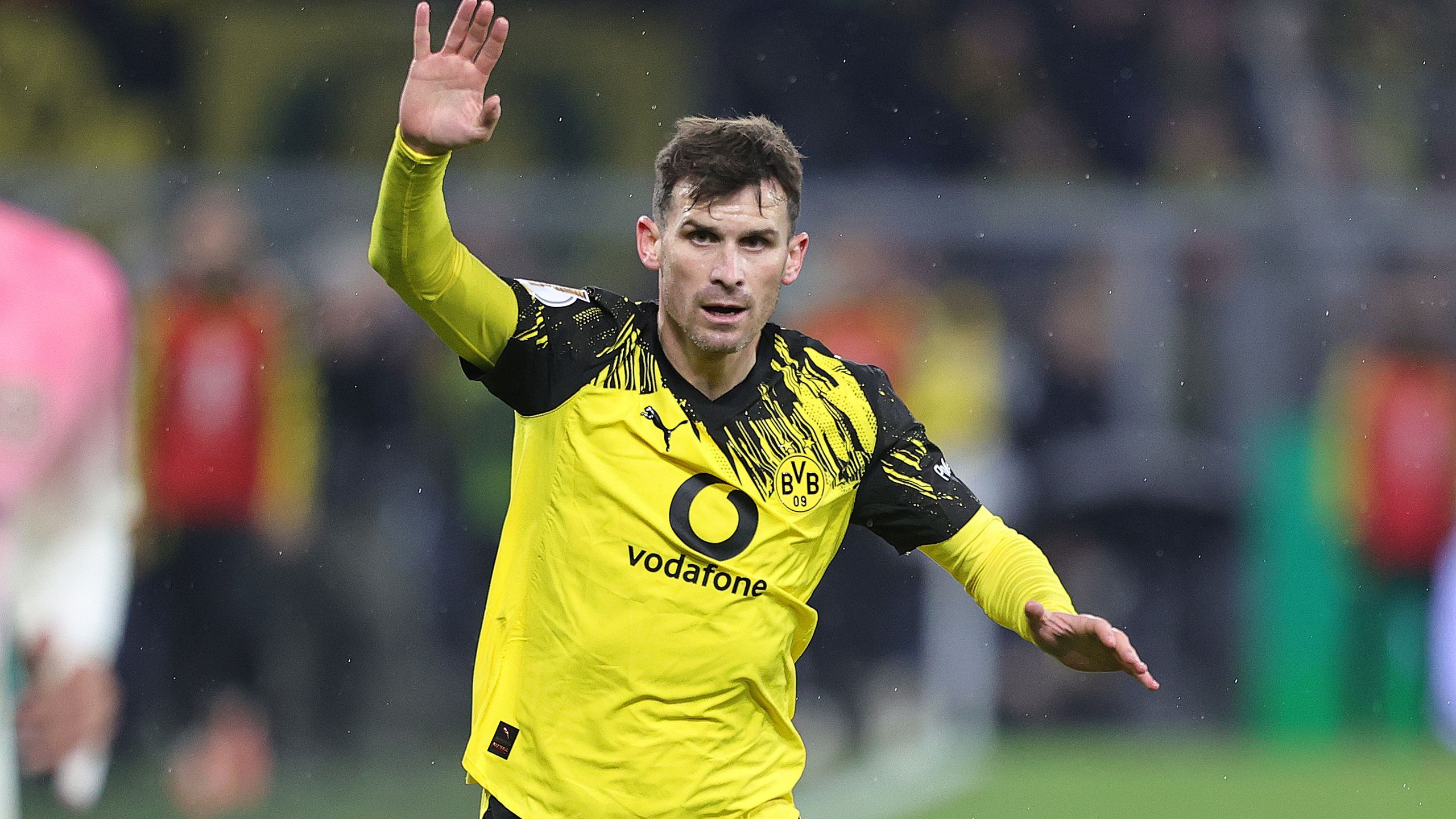 Abschied von Borussia Dortmund perfekt: Pascal Groß wechselt vom BVB zu ...