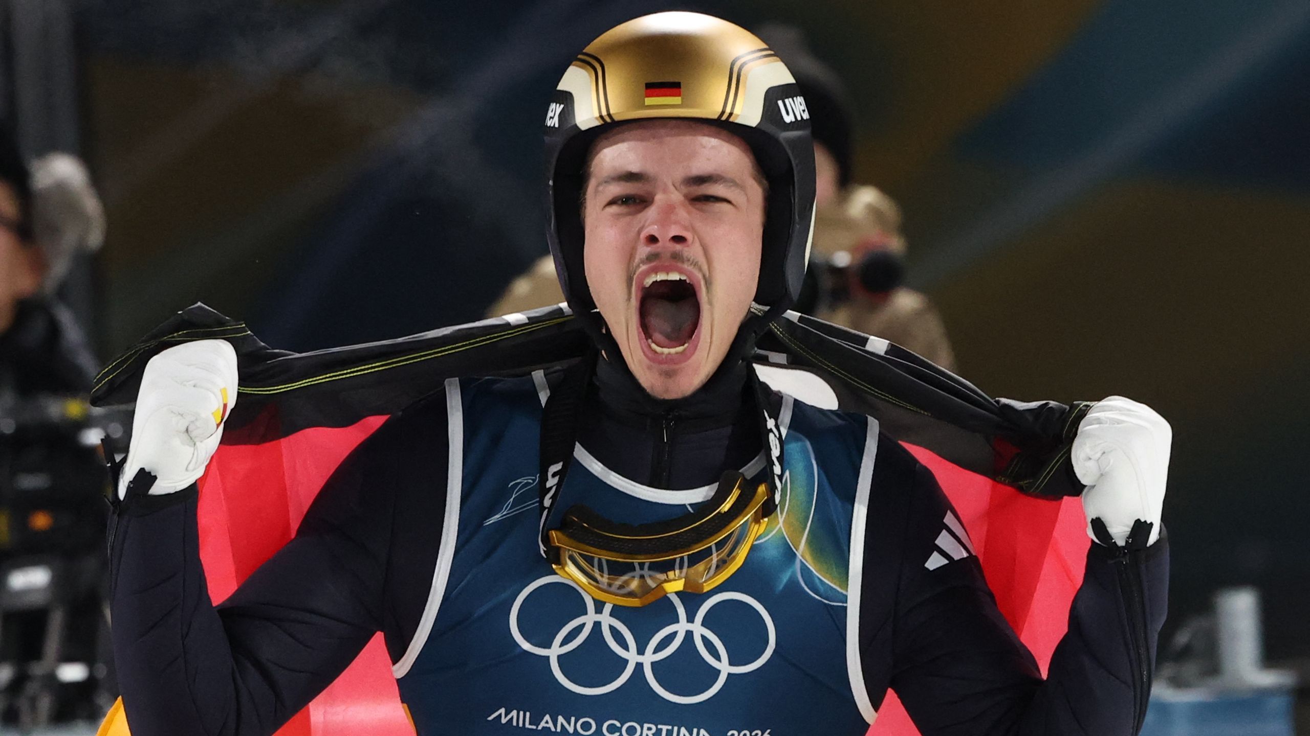 Duitser Philipp Raimund pakt goud op kleine schans - verslaat Pool ...