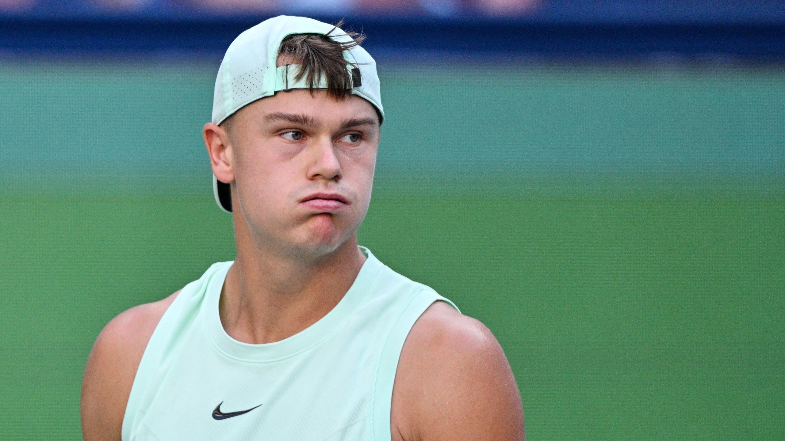 Ook Holger Rune meldt zich af voor Roland Garros - Jesper de Jong is ...