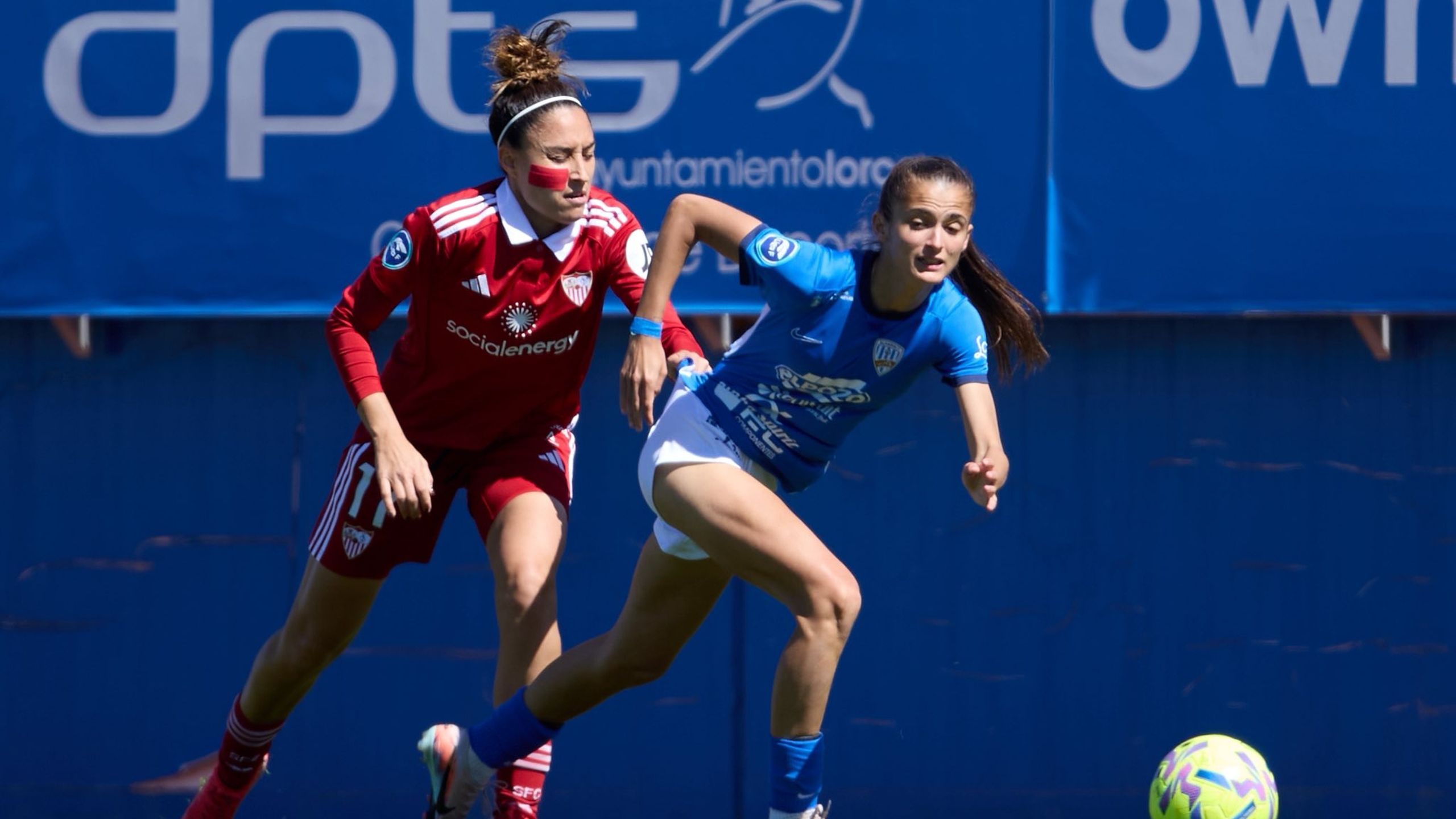 Inaudito: Paran un partido en la Liga F por un excremento en el césped ...
