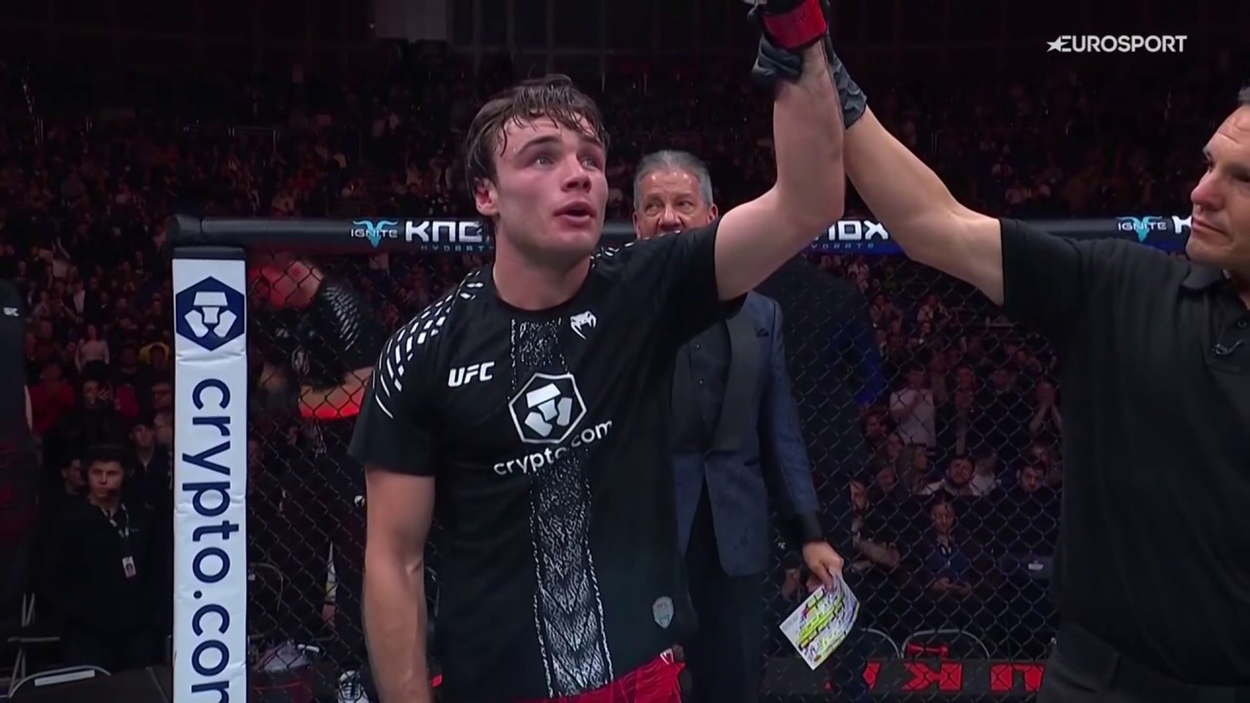 UFC London | Riley in competitief gevecht langs Aswell Jr. - Mixed ...