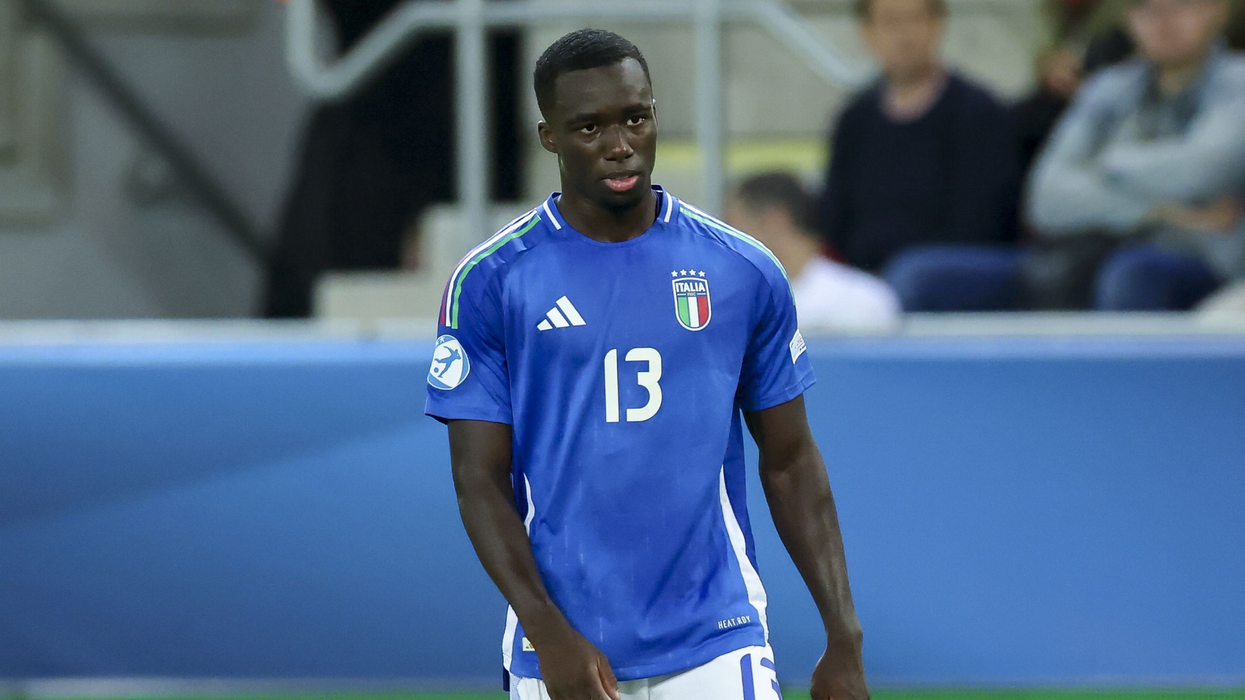 Paradosso Kayode: titolare in Premier, 