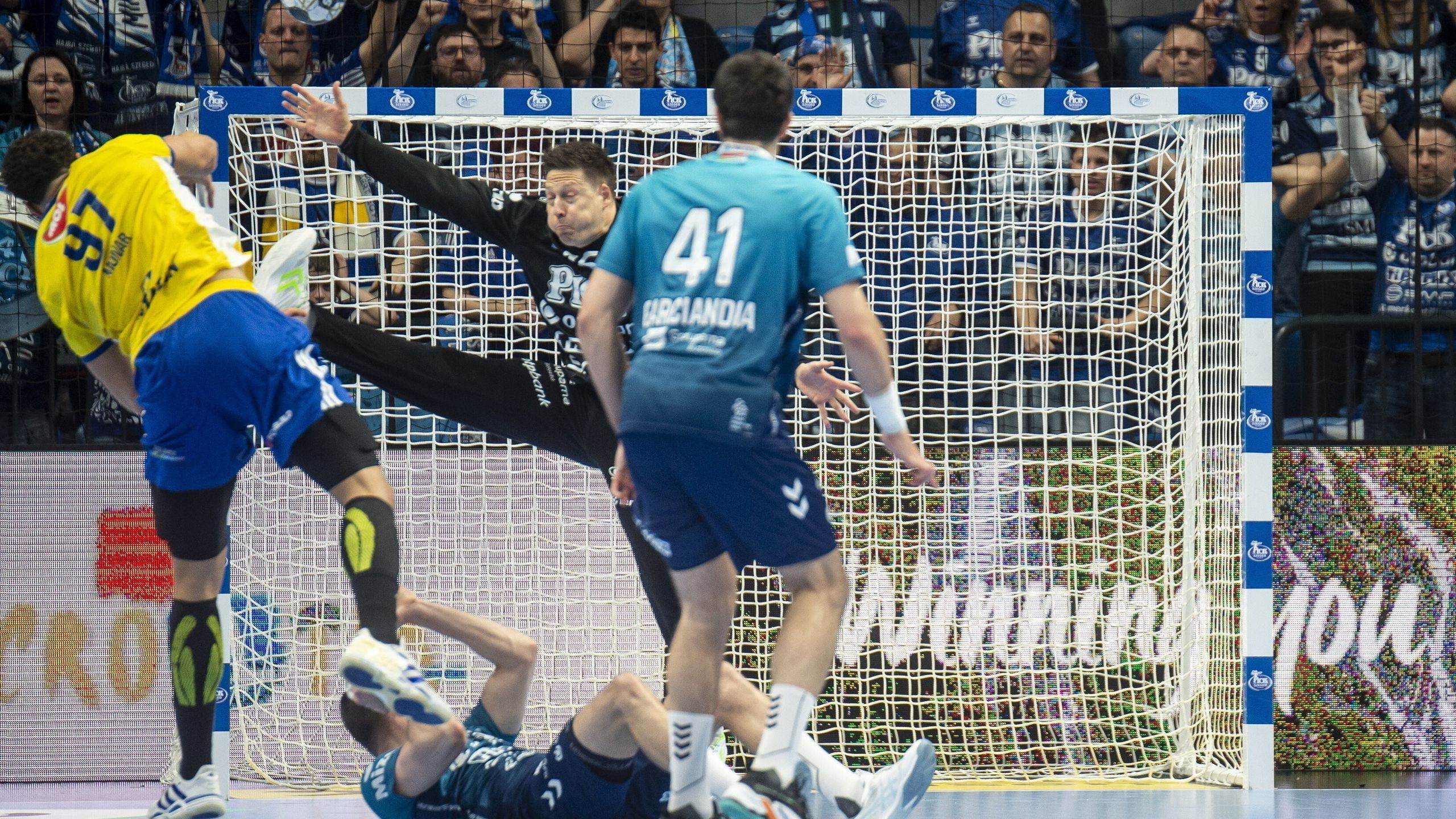 41-letni bramkarz wyróżniony po meczu z Kielcami. "Zrobiliśmy z niego mistrza świata"