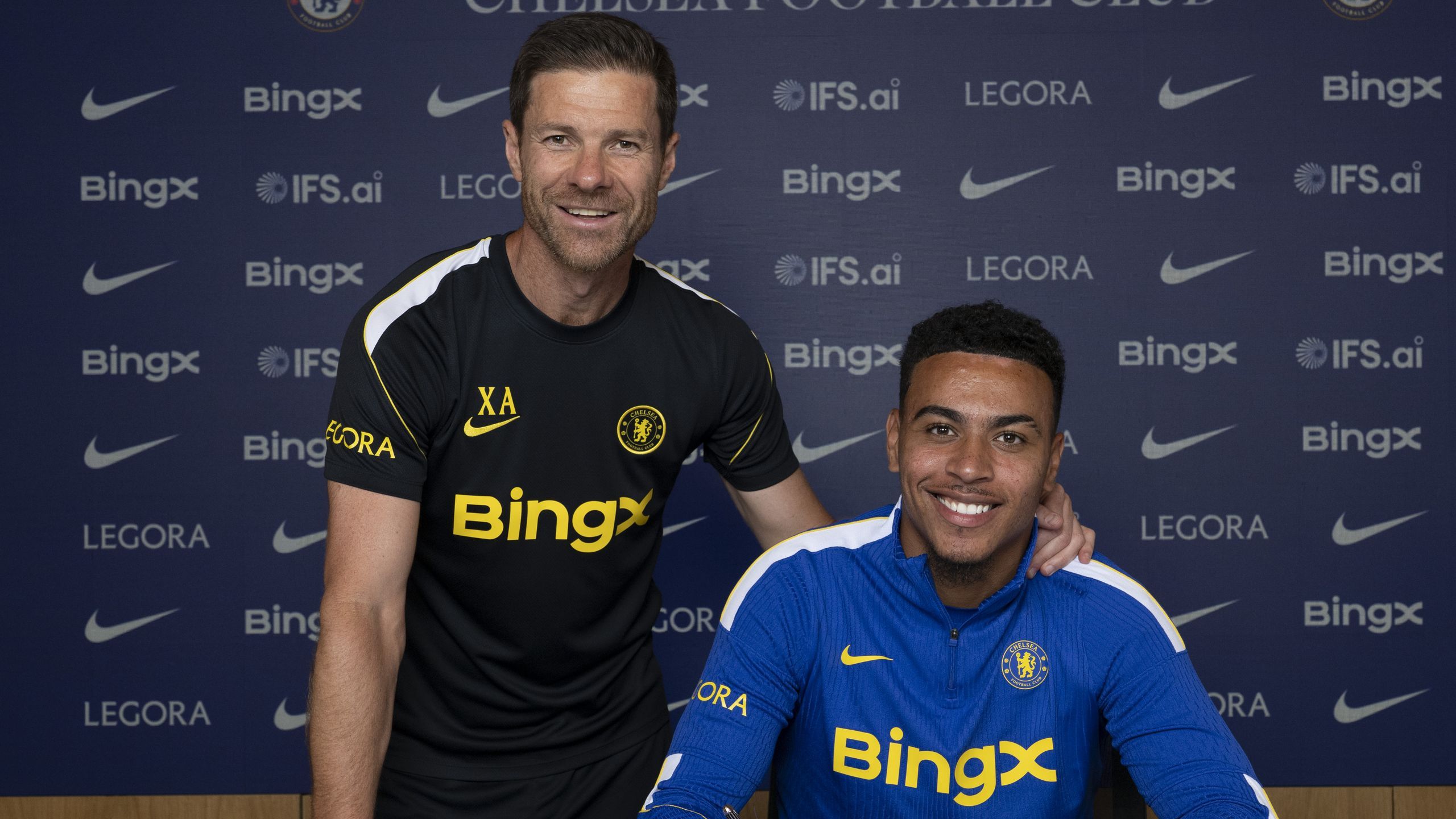 Transferts - Morgan Rogers signe à Chelsea pour 137 millions, nouveau ...