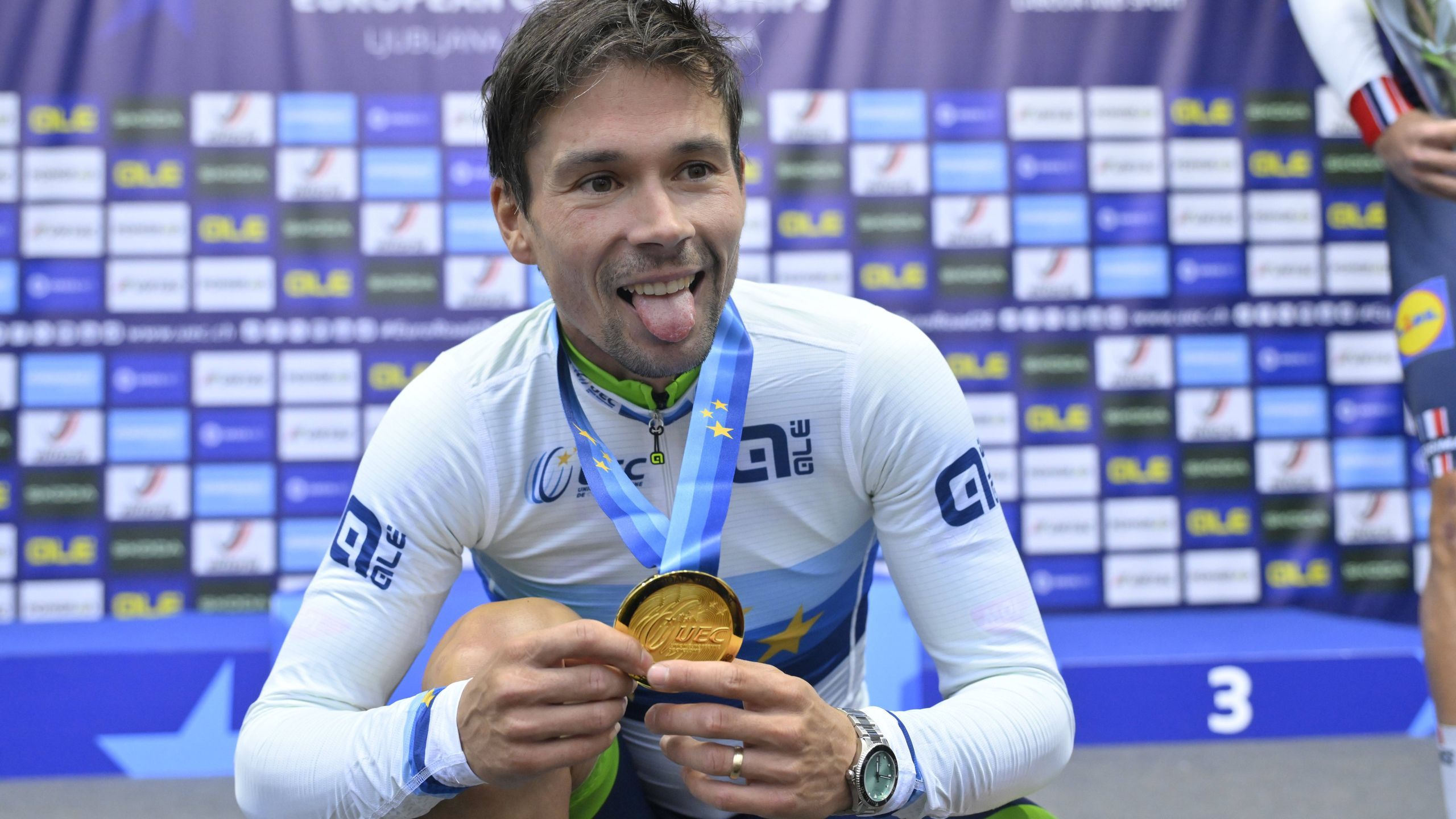 La escueta felicitación de Pogacar a Roglic tras dar el oro a Eslovenia ...
