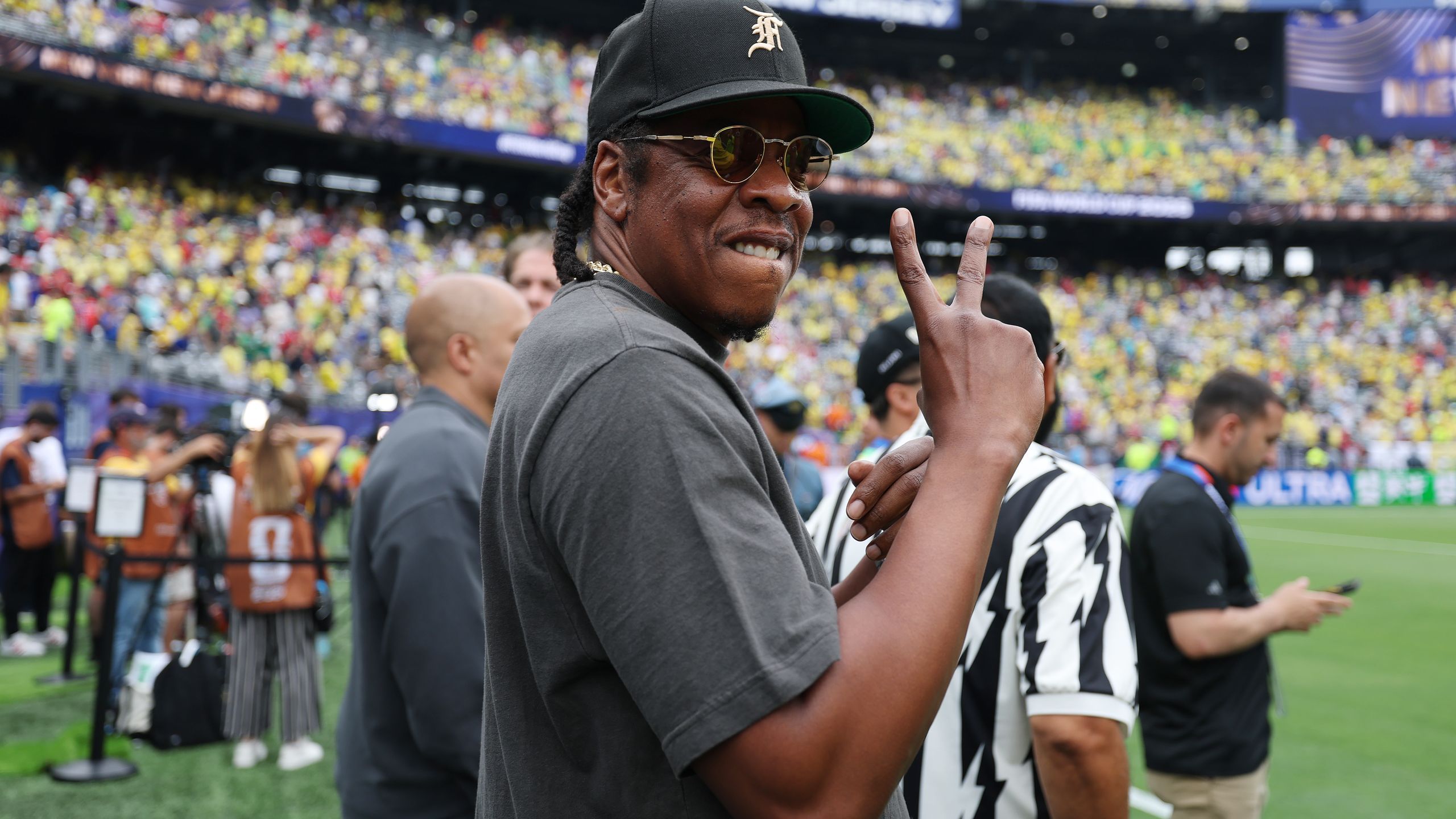 NFL - Après Bad Bunny, Jay-Z sera la prochaine tête d'affiche du ...