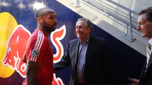 Thierry Henry: Houllier more than just a coach